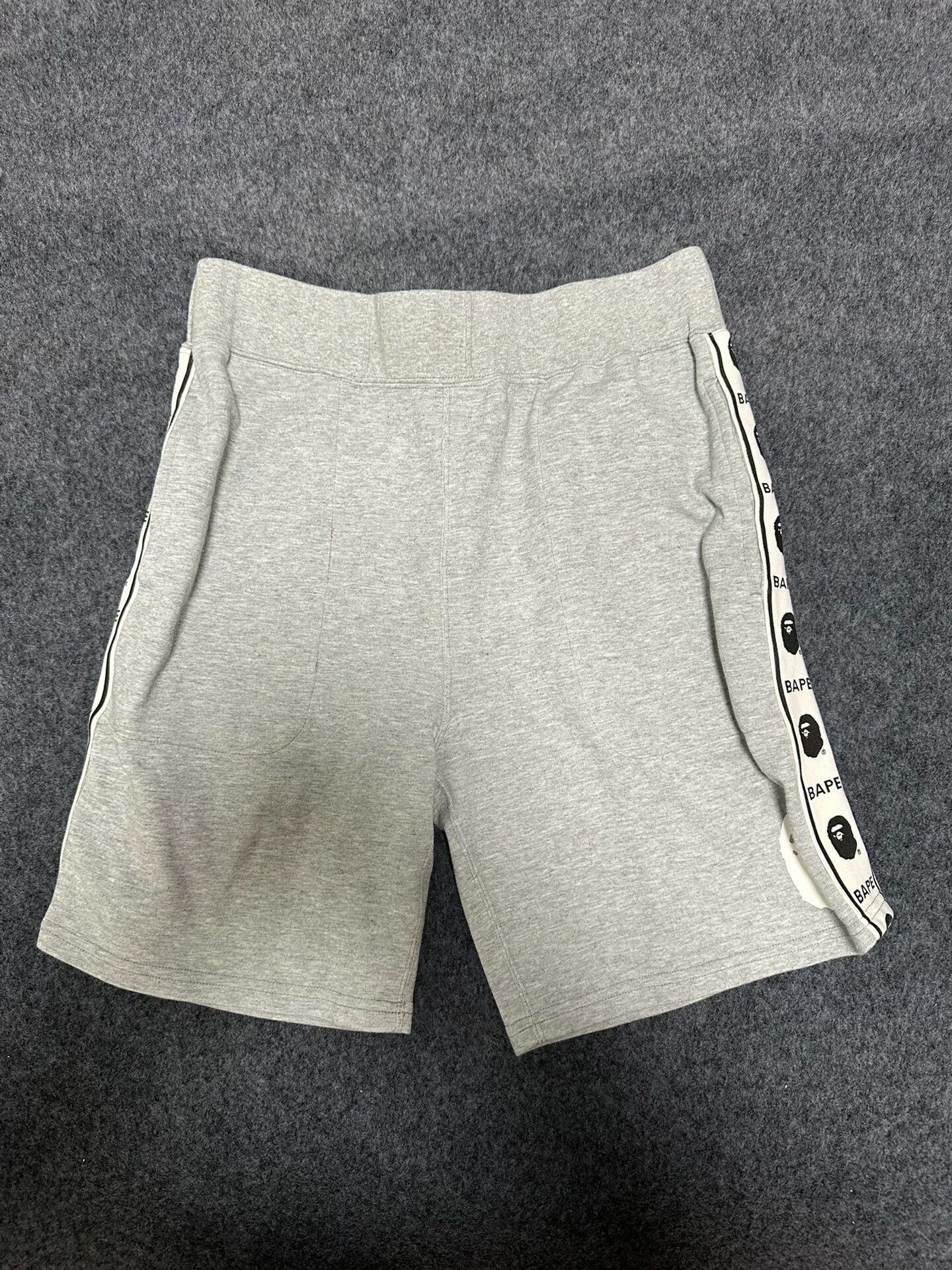 Bape Bape Multi Shark Shorts Designer Size US 36 / EU 52 - 1 Thumbnail