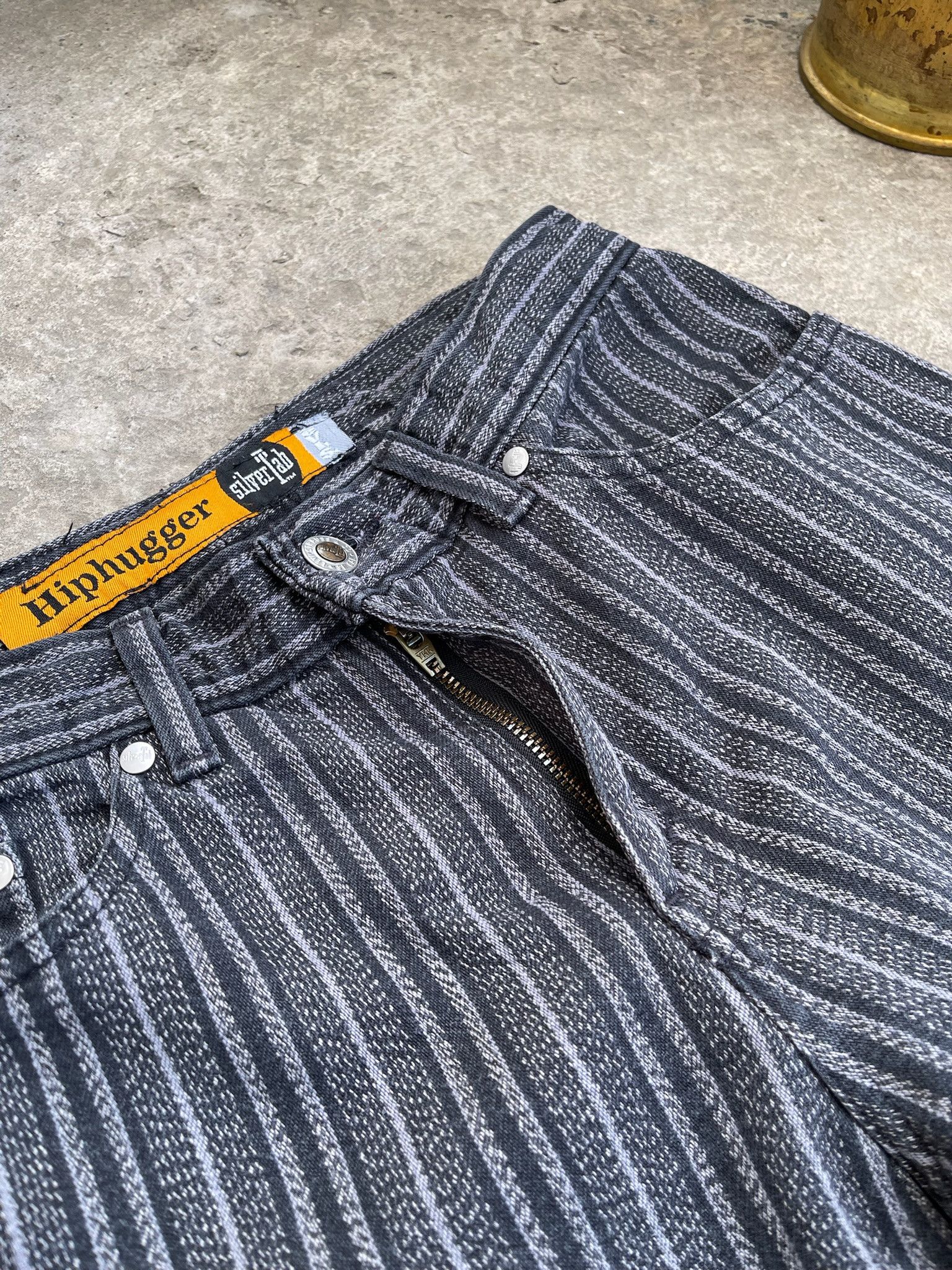 Levi's Vintage 1990s Levi’s Silver Tab Flare pants Jeans Size US 28 / EU 44 - 5 Thumbnail
