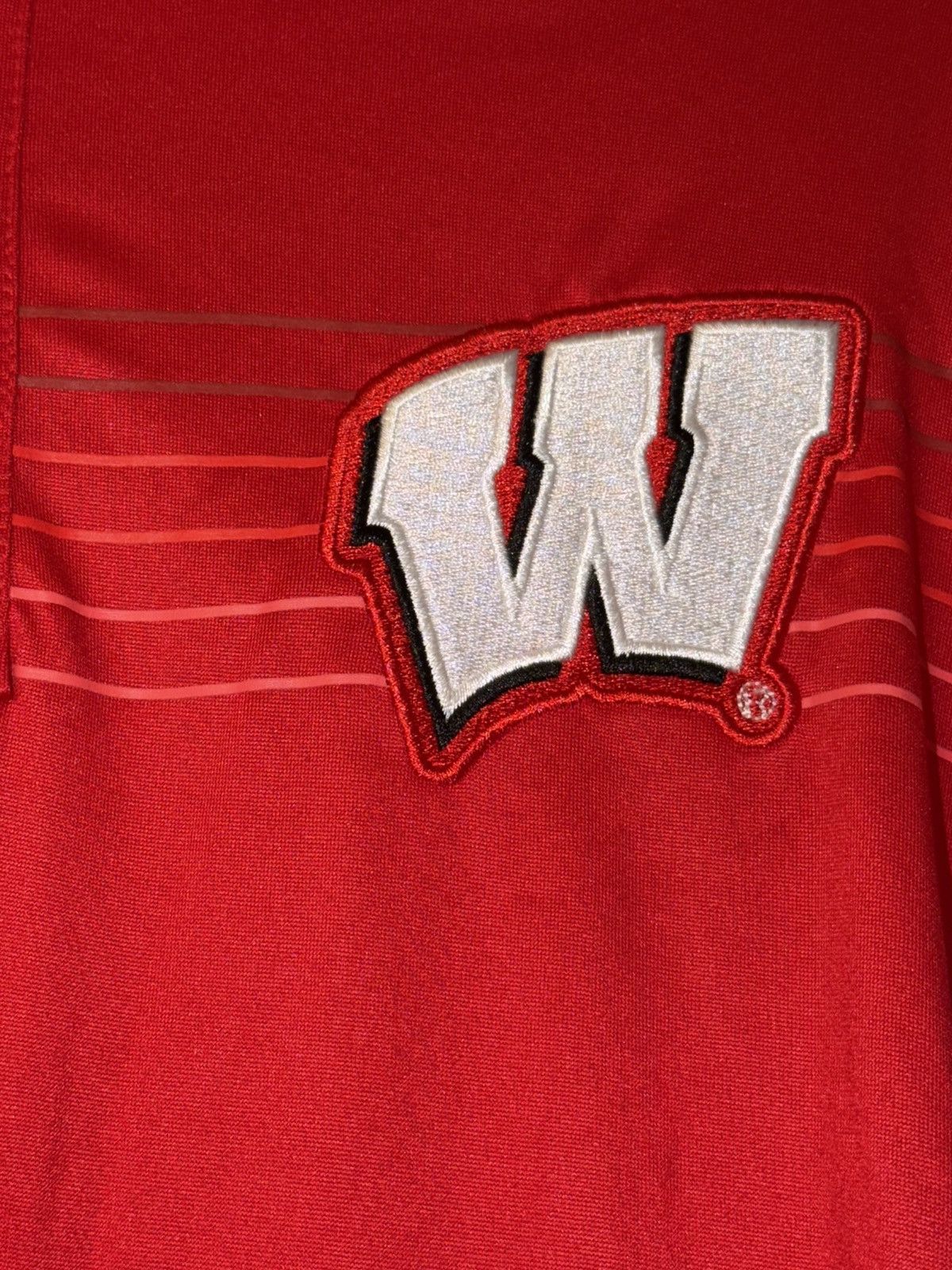 NCAA Captivating NCAA Wisconsin Badgers Polo T Shirt Mens Size L Size US L / EU 52-54 / 3 - 17 Thumbnail
