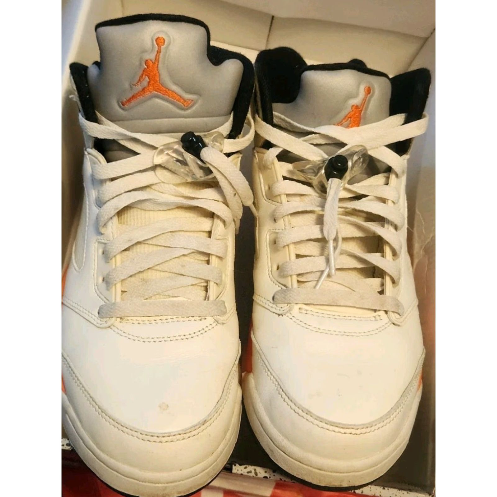 Jordan Brand Jordan 5 Shattered Backboard Retro White Multi-Color 8.5 Men Sneaker Size US 9 / EU 42 - 3 Thumbnail