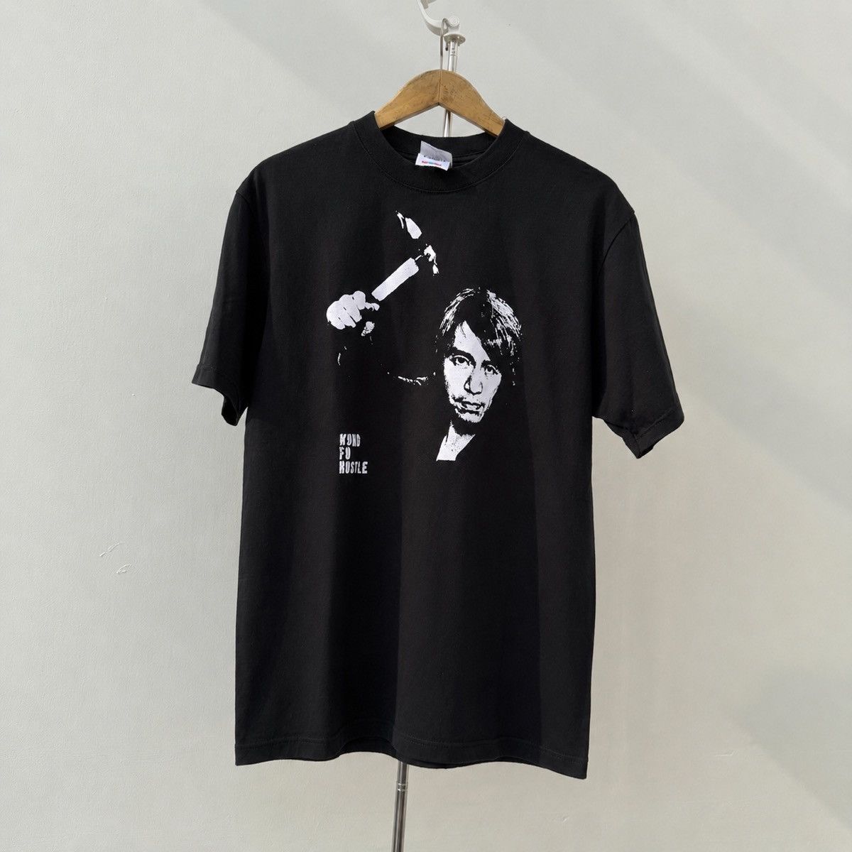 Vintage Kung Fu Hustle Oldboy Style Hammer Graphic T-Shirt Size US L / EU 52-54 / 3 - 1 Thumbnail
