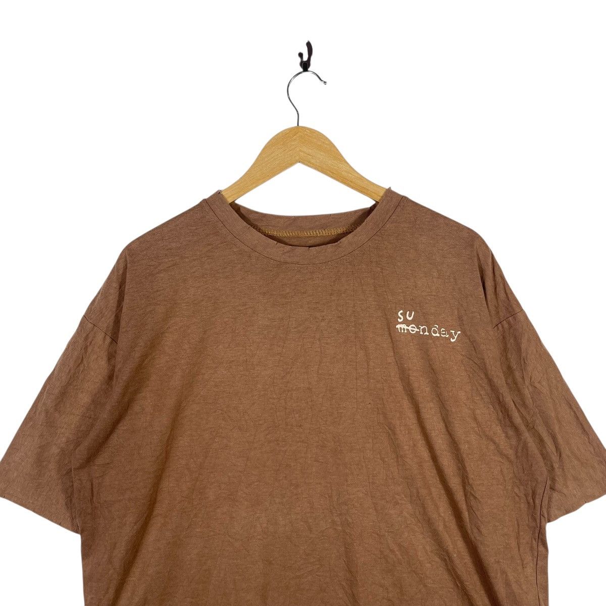 Vintage SU MONDAY Graphic T-Shirt | Brown Tee | Streetwear Casual Size US L / EU 52-54 / 3 - 3 Thumbnail