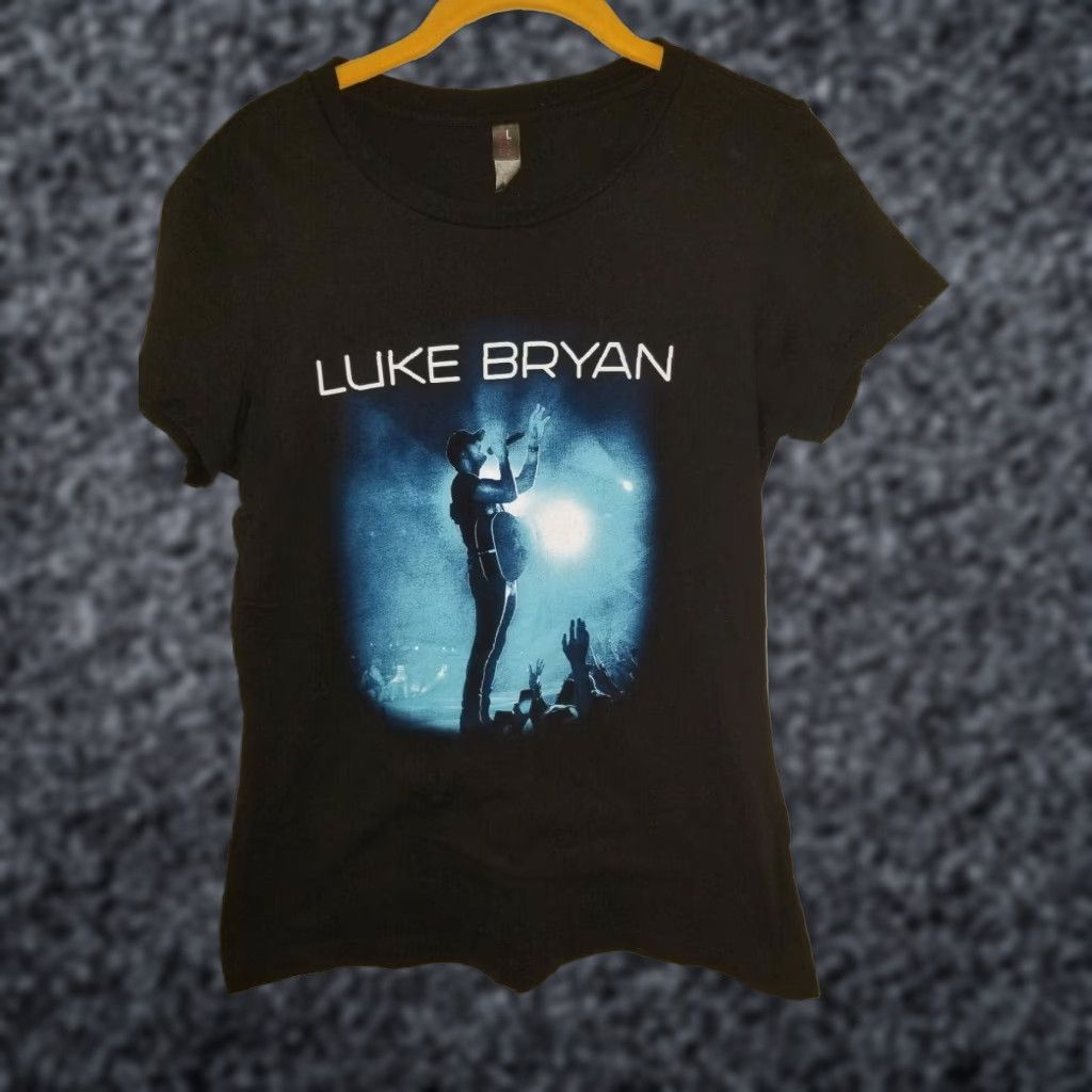 Vintage Luke Bryan Concert Tour Graphic Tee Womens Medium Black District Rad Size M / US 6-8 / IT 42-44 - 1 Thumbnail