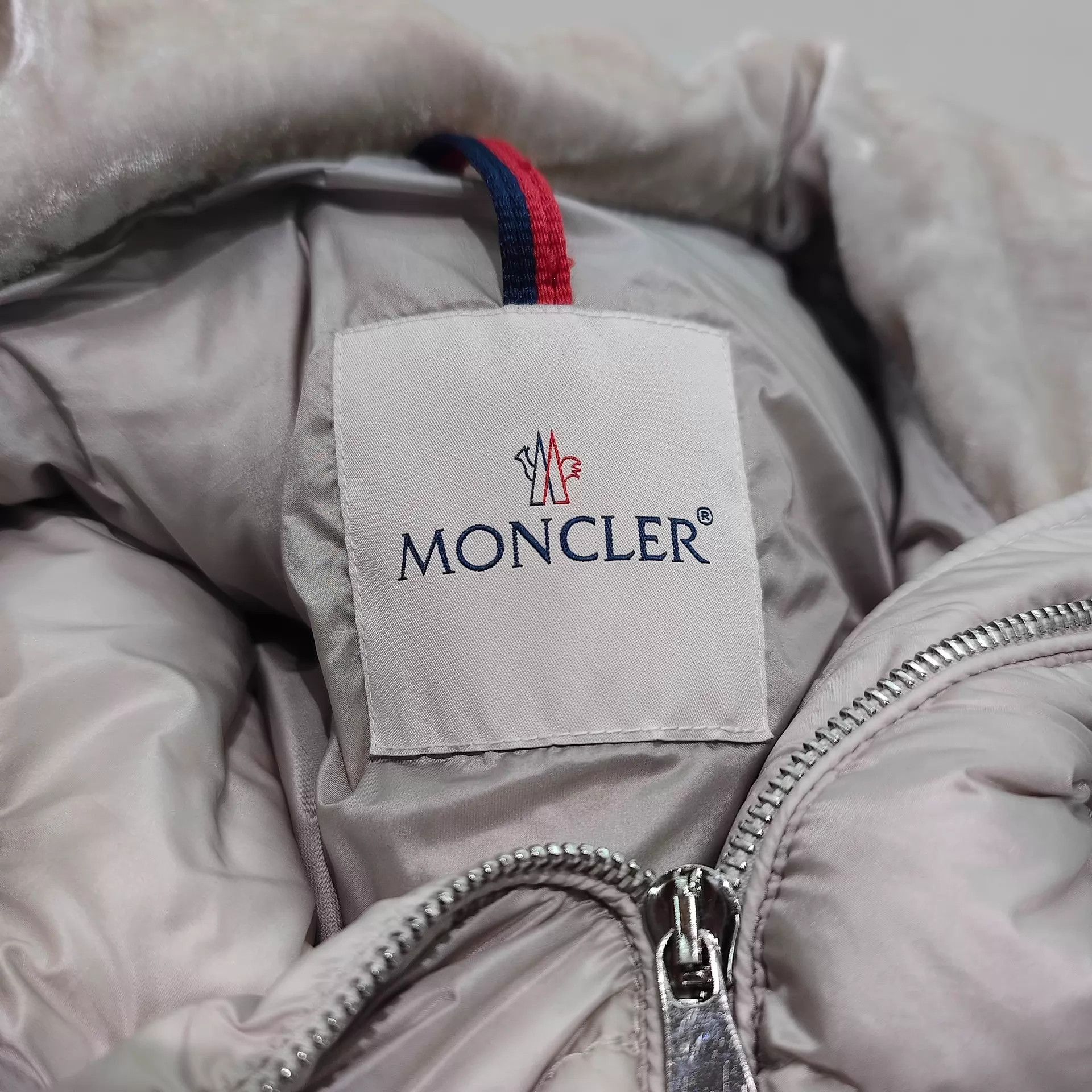 Moncler Moncler Women's 99 New Down Coat Size 00 Size XXS / US 00 / IT 34 - 4 Thumbnail