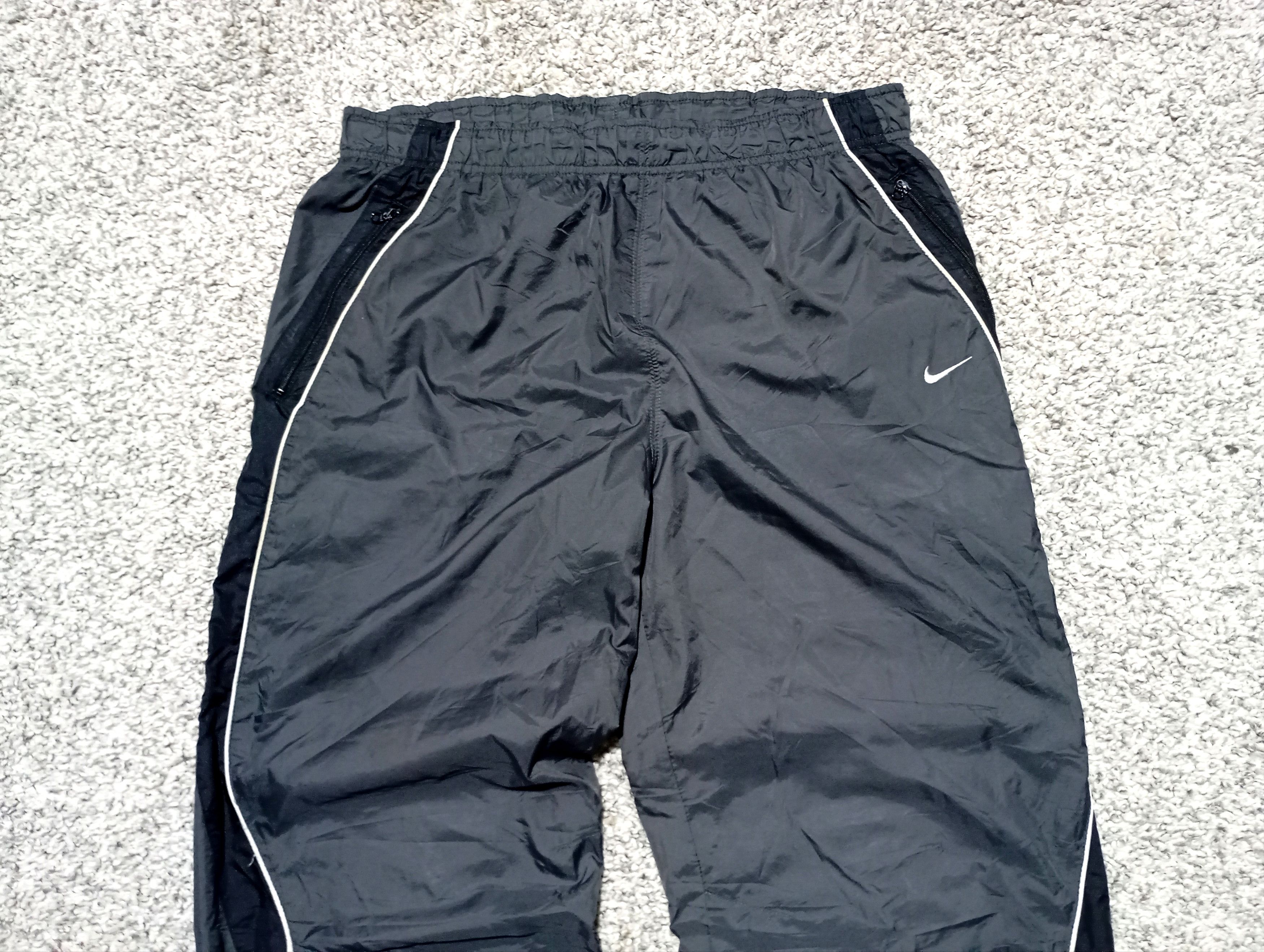 Nike NIKE 90's BAGGY SWOOSH LOGO TRACK PANTS RARE RETRO Y2K Size US 33 - 3 Thumbnail