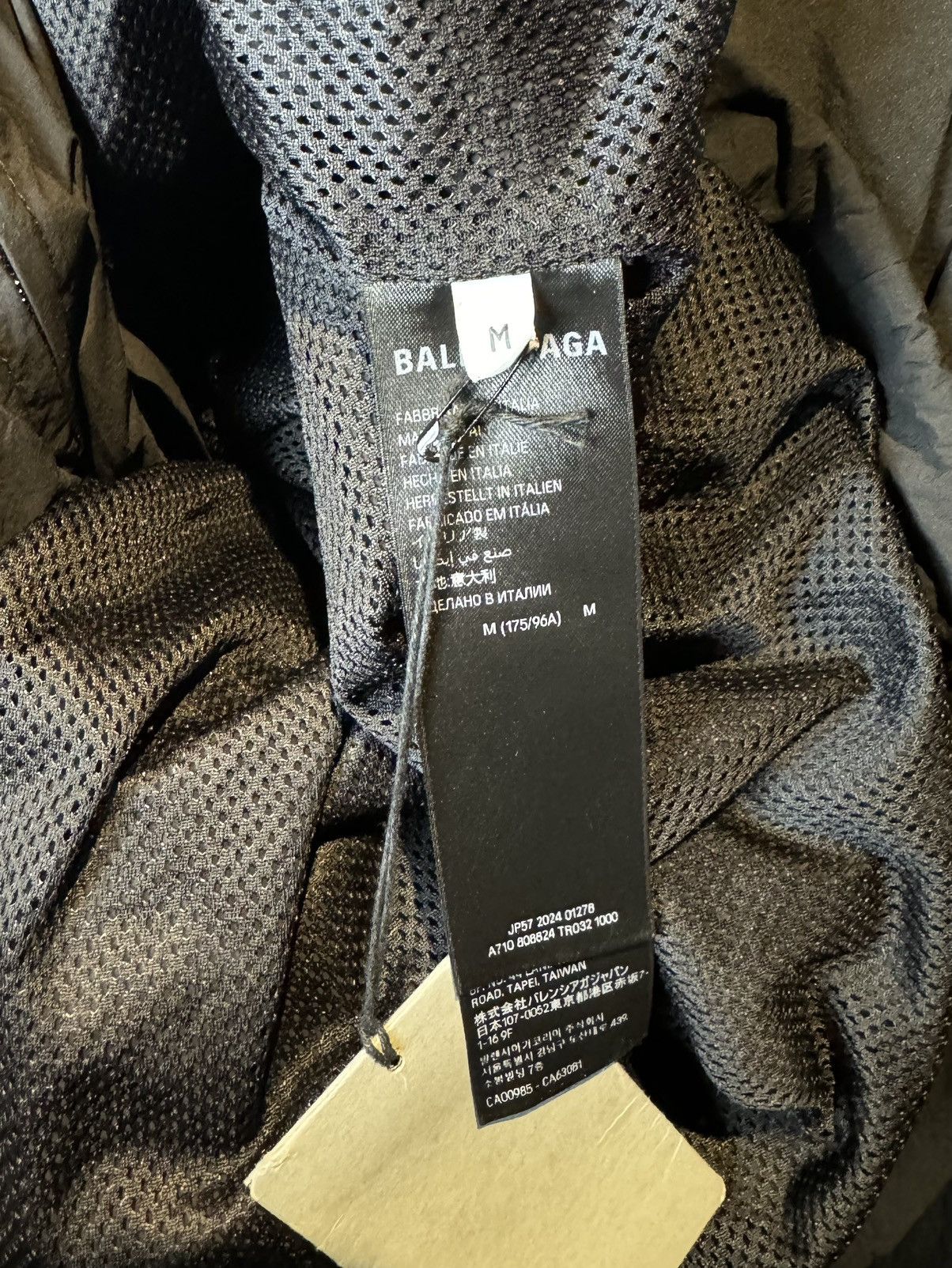Balenciaga Balenciaga Unity Embroidered Logo Ski Jacket - Medium Size US M / EU 48-50 / 2 - 11 Thumbnail