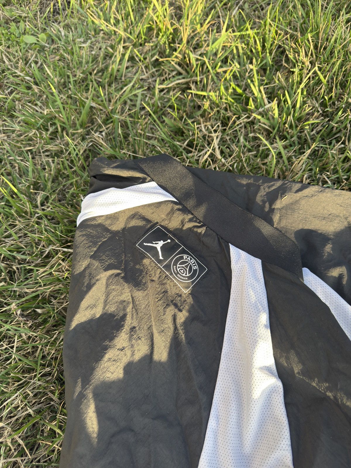 Jordan Brand Jacket Jordan x PSG neylon Size US L / EU 52-54 / 3 - 7 Thumbnail