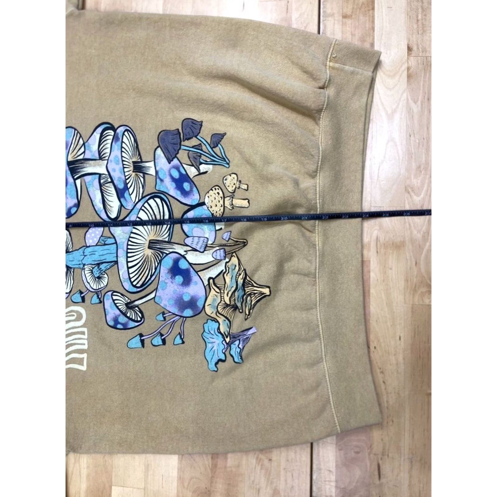Urban Outfitters Urban Outfitters Project Social T Sweatshirt S/M Beige Graphic Print 70s Festival Grunge Psychedelic Happy Thoughts Mens Women Girls Boys Size S / US 4 / IT 40 - 6 Thumbnail