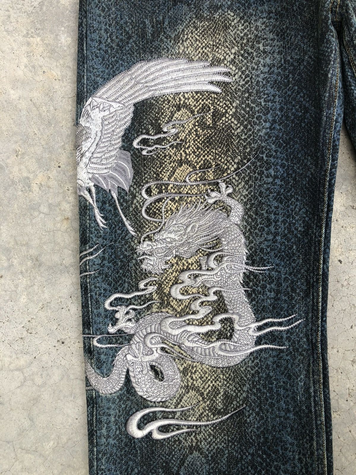 Karakuri Tamashii Karakuri Tamashii Embroidered Snake Skin Size US 32 / EU 48 - 9 Thumbnail