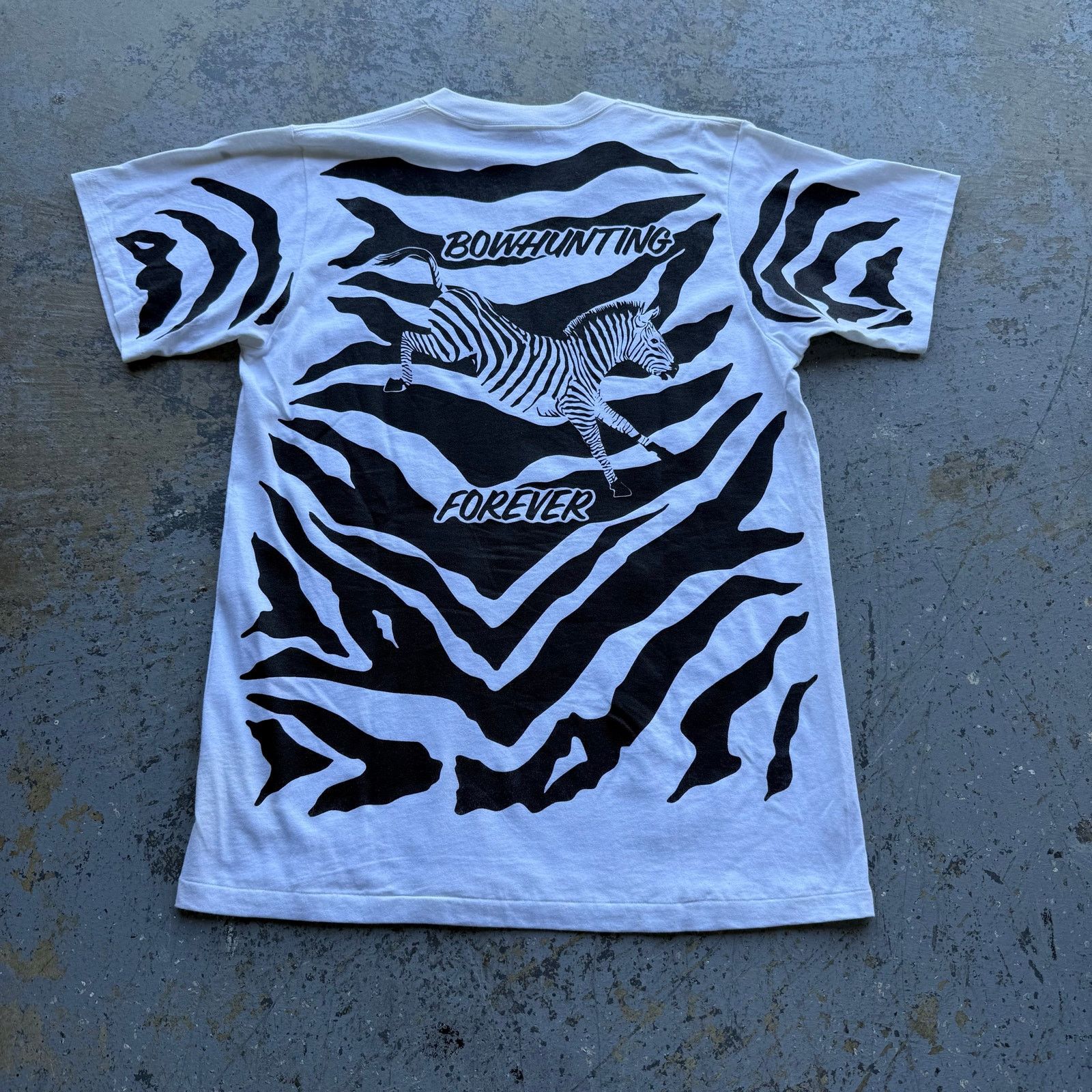 Vintage Vintage Ted Nugent Signed Bow Hunting Forever Zebra Tshirt L Size ONE SIZE - 3 Thumbnail