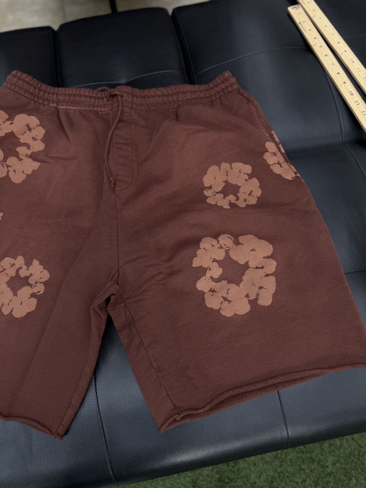 DENIM TEARS Denim Tears Cotton Wreath 2025 Brown Shorts XXL (NEW) Size US 38 / EU 54 - 2 Thumbnail