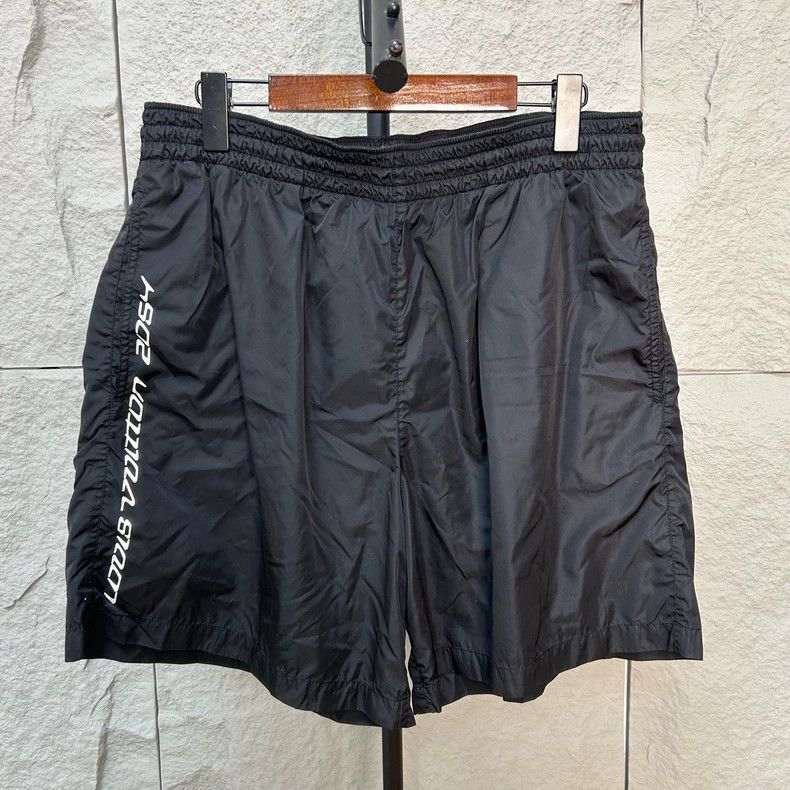 Louis Vuitton Louis Vuitton size xl Casual shorts Size US 28 / EU 44 - 1 Thumbnail