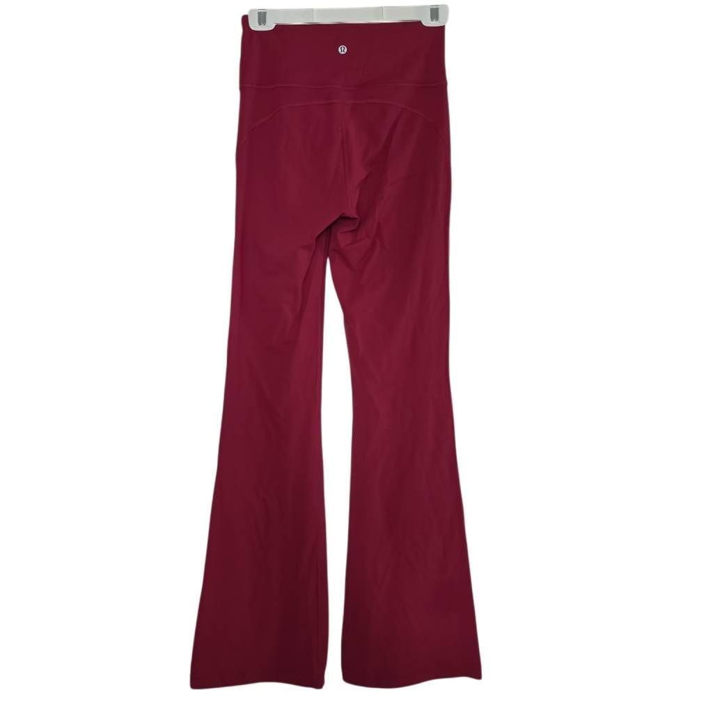 Lululemon Lululemon Women's Size 6 Pink Fuschia Flare Leggings Size 28" / US 6 / IT 42 - 2 Thumbnail