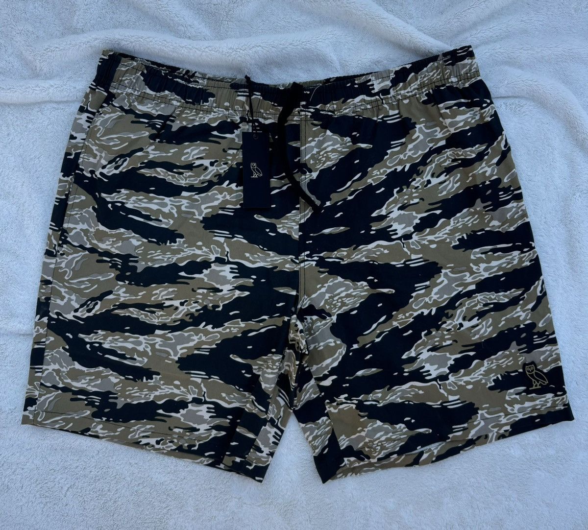October's Very Own OVO Camo Owl Shorts Size US 42 / EU 58 - 1 Preview