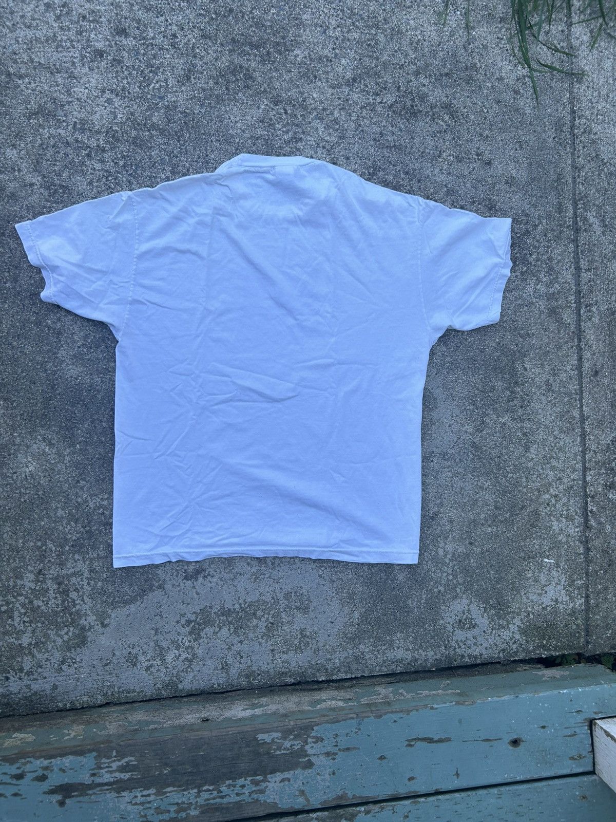 Vintage Vintage 2000s Airwalk Tee Size US XL / EU 56 / 4 - 3 Thumbnail
