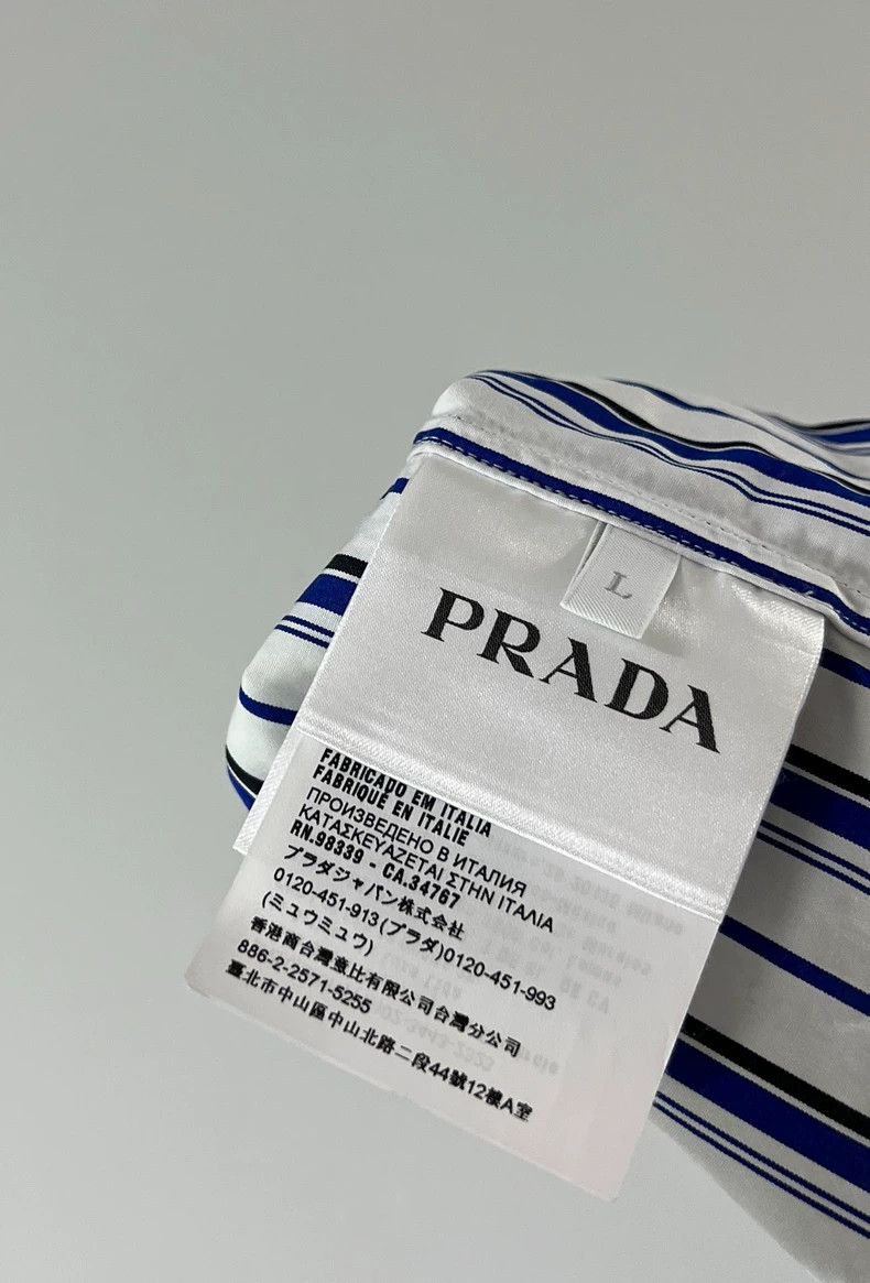 Prada Prada Short-sleeved T-shirt 2501-Nextarrow Size US L / EU 52-54 / 3 - 5 Thumbnail