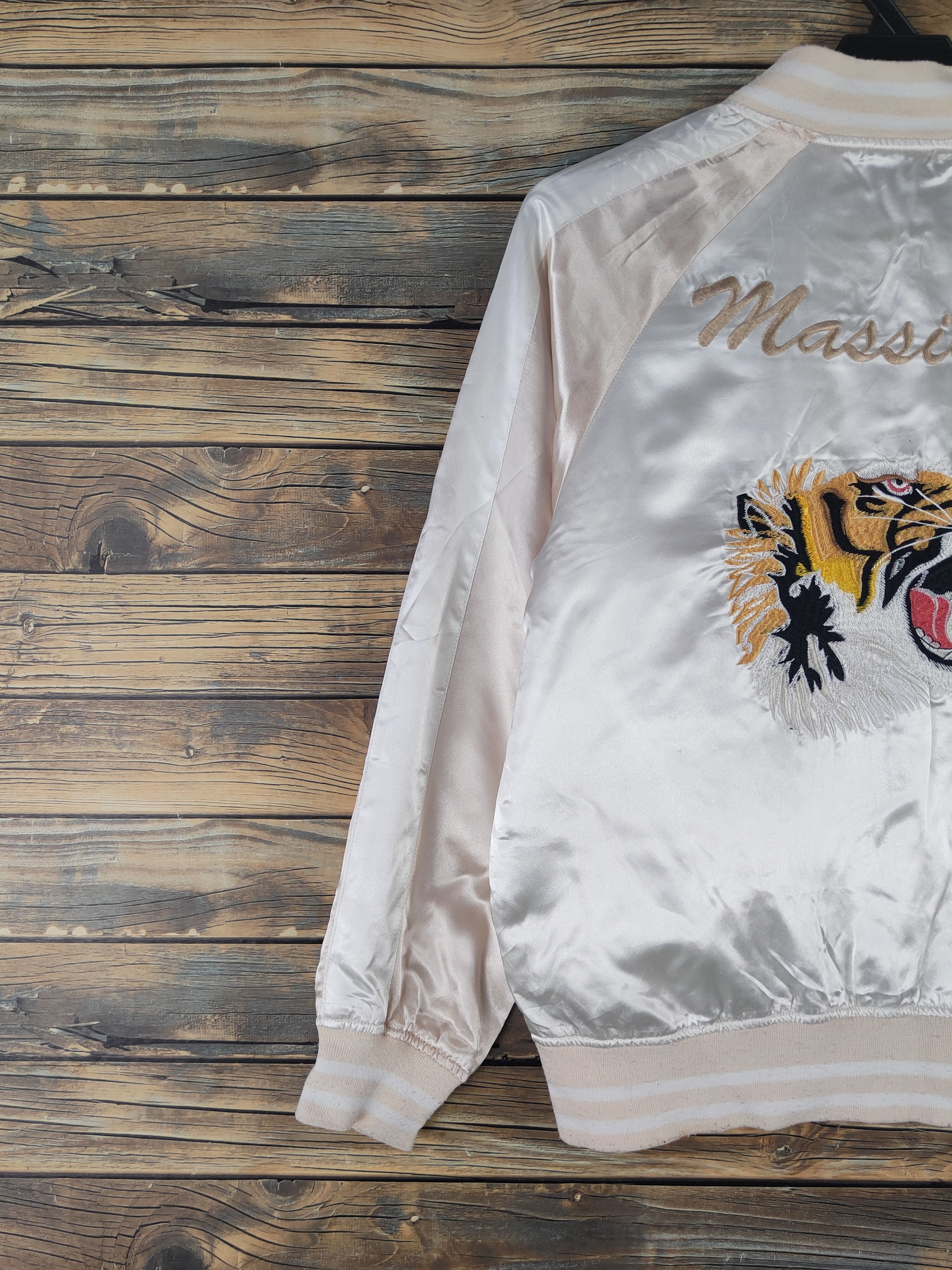 Japanese Brand DL Browny Tiger Ivory Sweaters #1692 Size US S / EU 44-46 / 1 - 2 Thumbnail