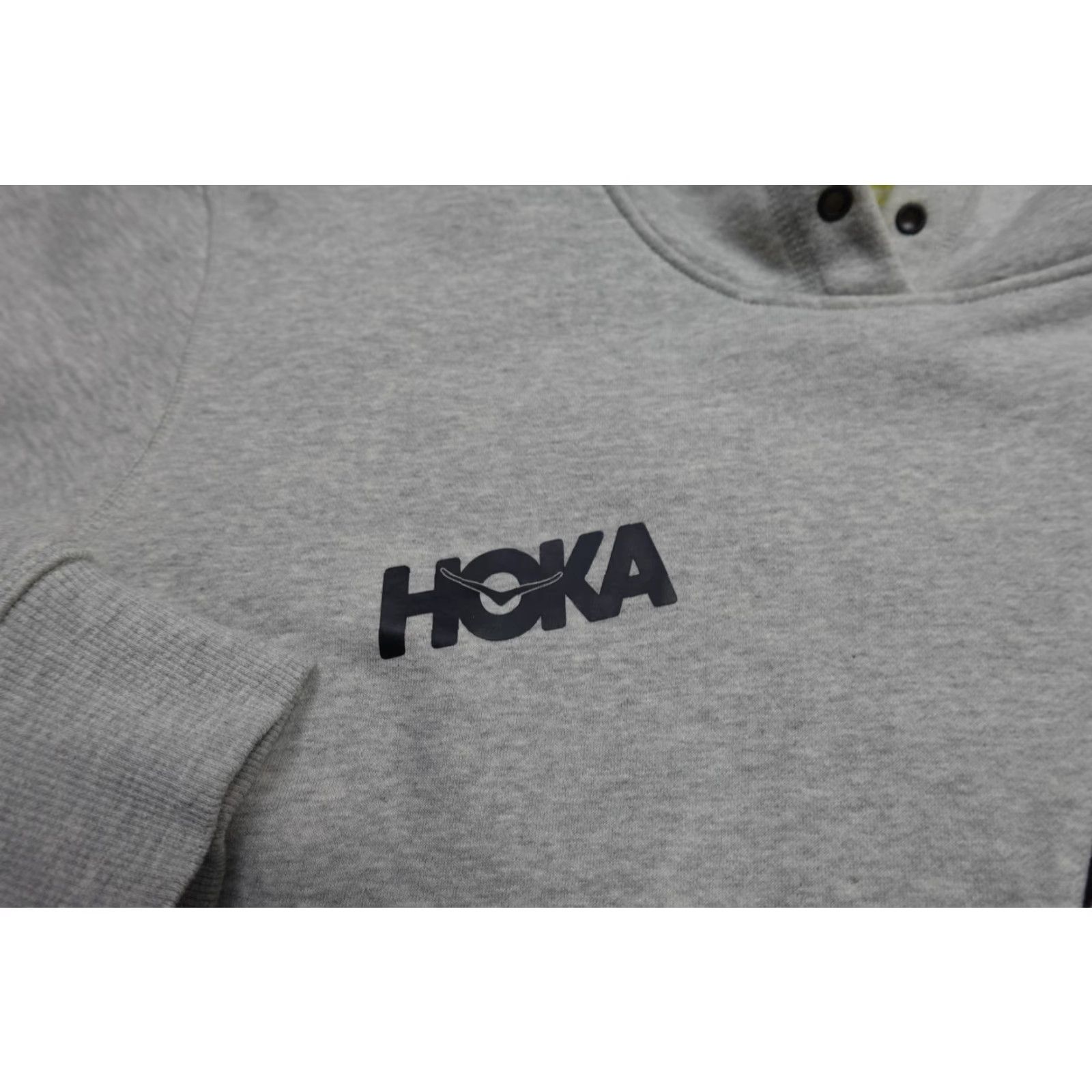 Vintage HOKA ONE ONE Sweatshirt Mens M Gray Fleece Pullover Hooded Pocket Logo Running Pullover Hoodie Jacket Bloodlines? Size US M / EU 48-50 / 2 - 3 Thumbnail