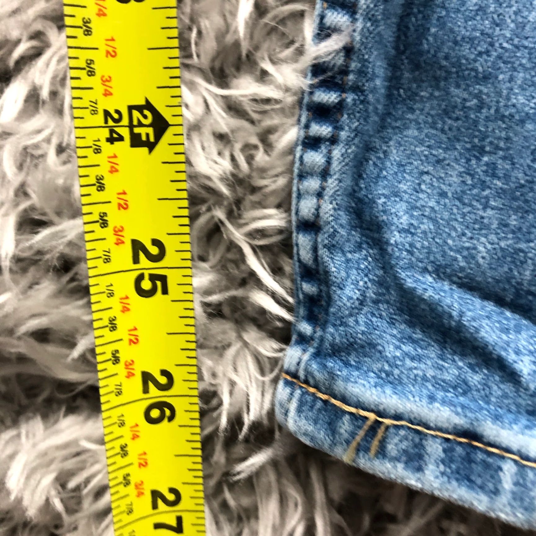 H&M H&M Jeans Skinny Size 26x28 Mens Mid Rise Dark Wash Blue Denim Distressed &Denim Jeans Size US 26 / EU 42 - 3 Thumbnail