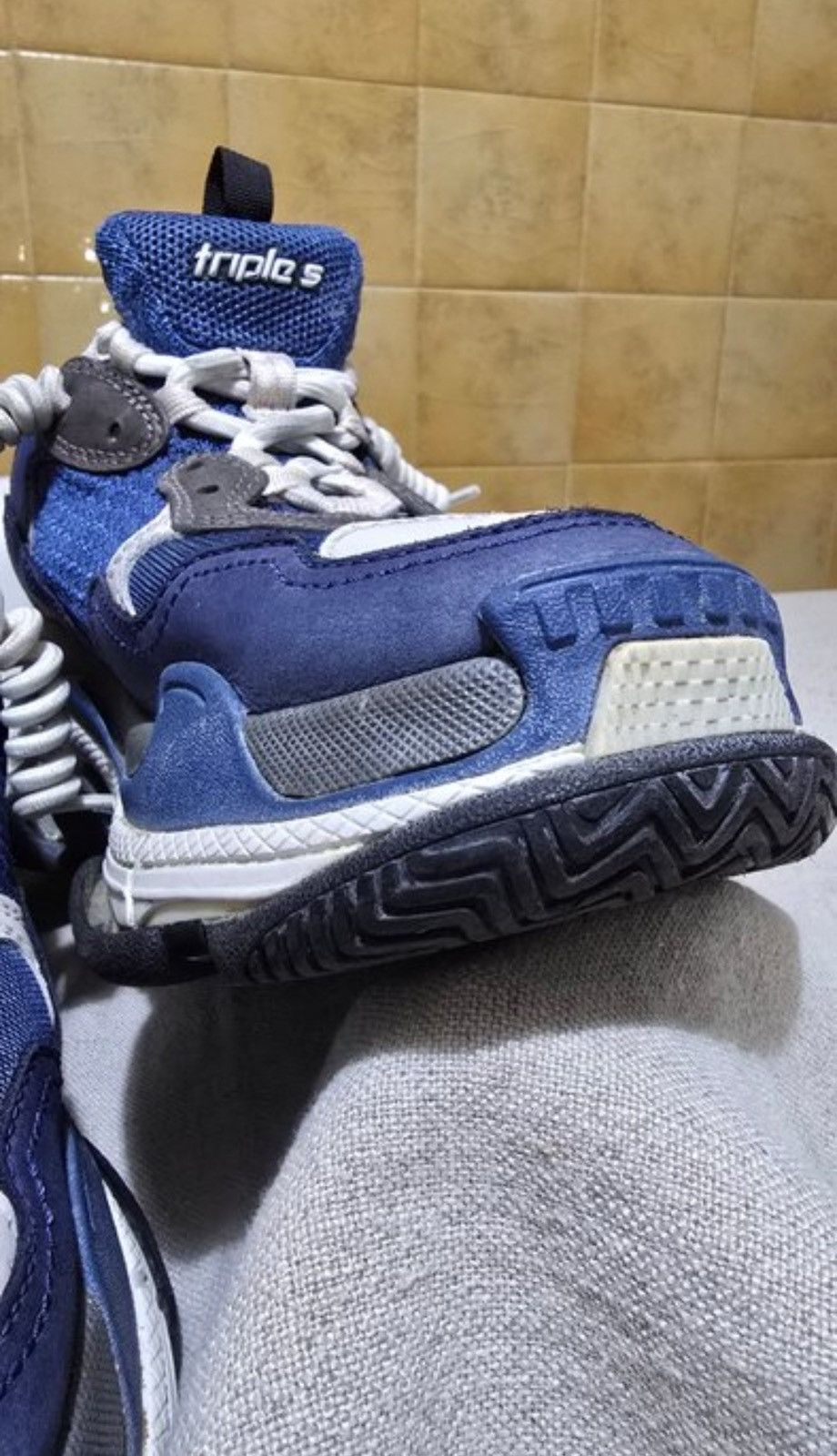 Balenciaga Balenciaga - Triple S EU 40 26.5cm Size US 7 / EU 40 - 12 Thumbnail