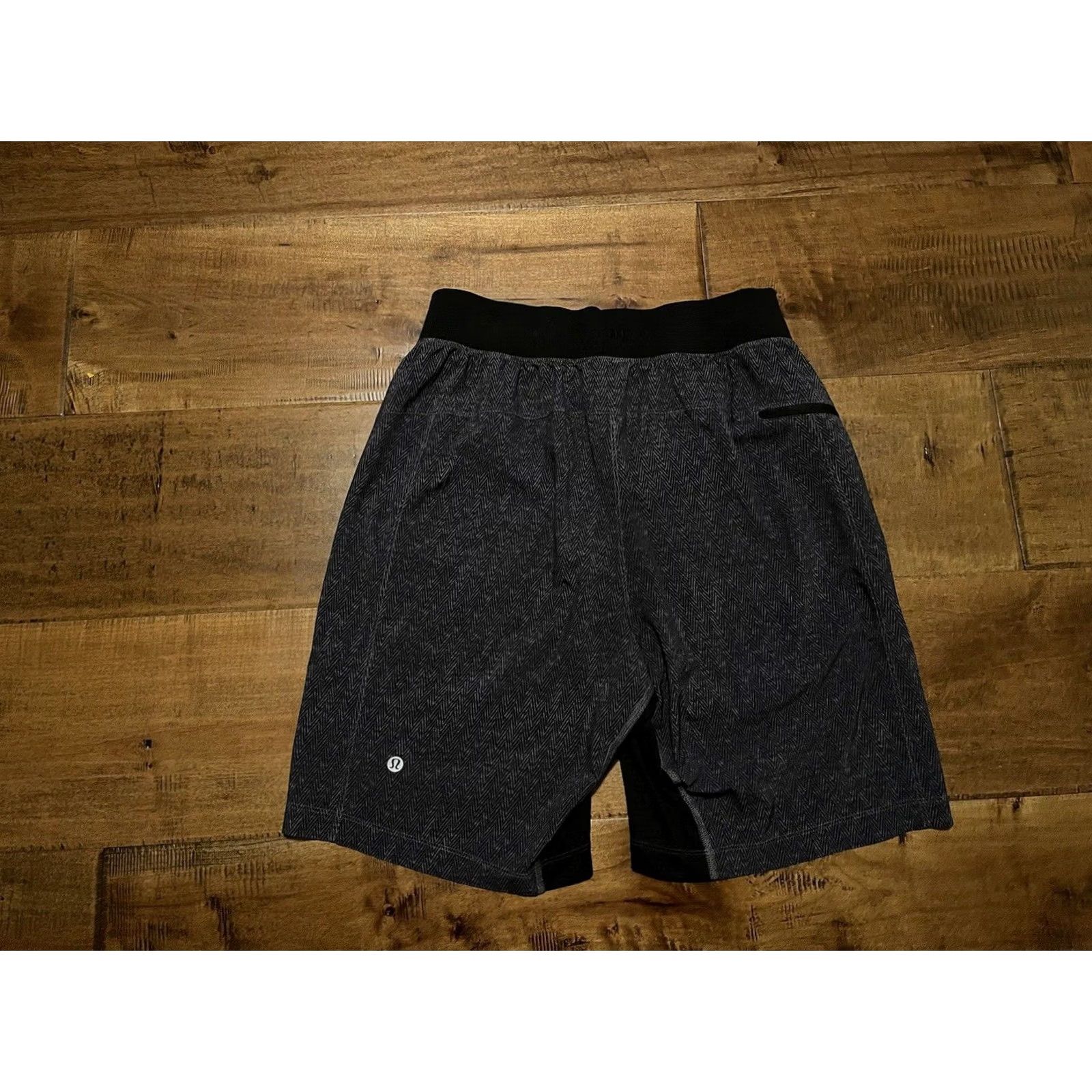 Lululemon Lululemon Gray Herringbone 9" Athletic Gym Running Shorts Men's Small Size US 29 - 3 Thumbnail