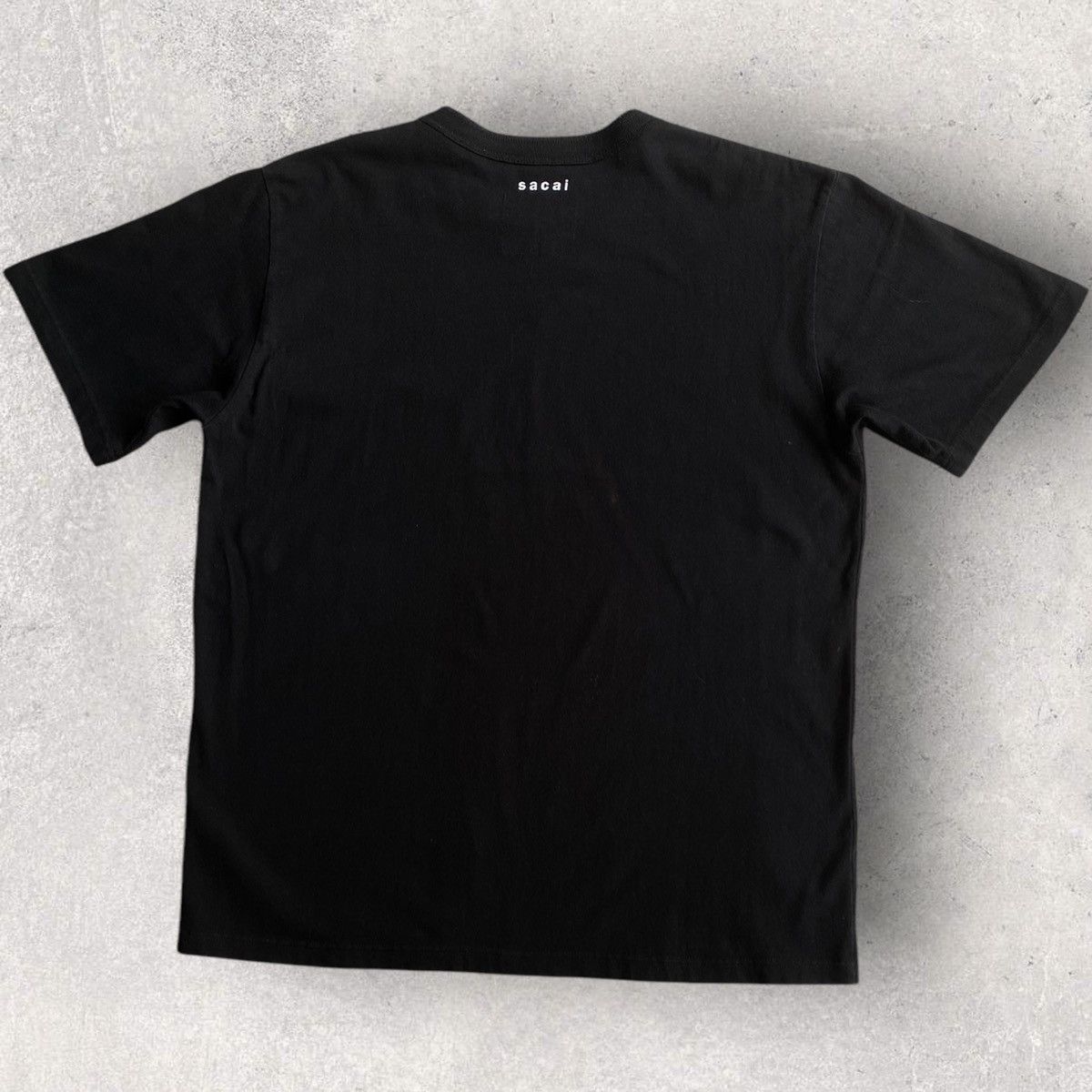 Kaws × Sacai FW21 Sacai X Kaws Flocked Logo Print T Shirt Size US XL / EU 56 / 4 - 2 Thumbnail