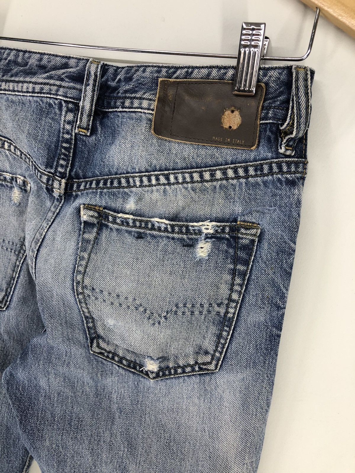 Diesel Vintage Diesel Blue Eyecons 2015/2 Edition Distressed Jeans Size US 28 / EU 44 - 16 Thumbnail