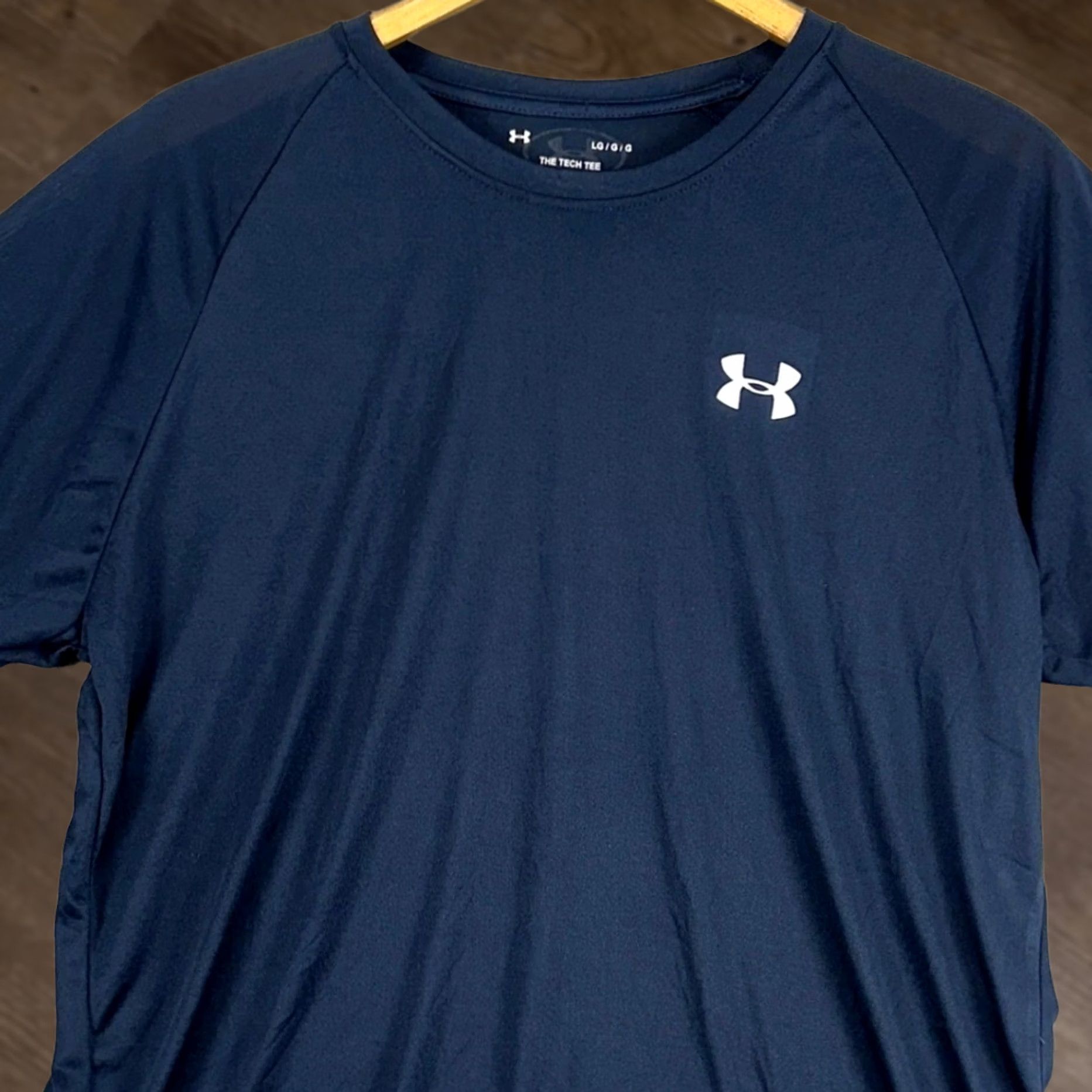 Under Armour Under Armour The Tech Tee Mens T-Shirt Short Sleeve Large Dark Navy +NEW Size US L / EU 52-54 / 3 - 1 Thumbnail