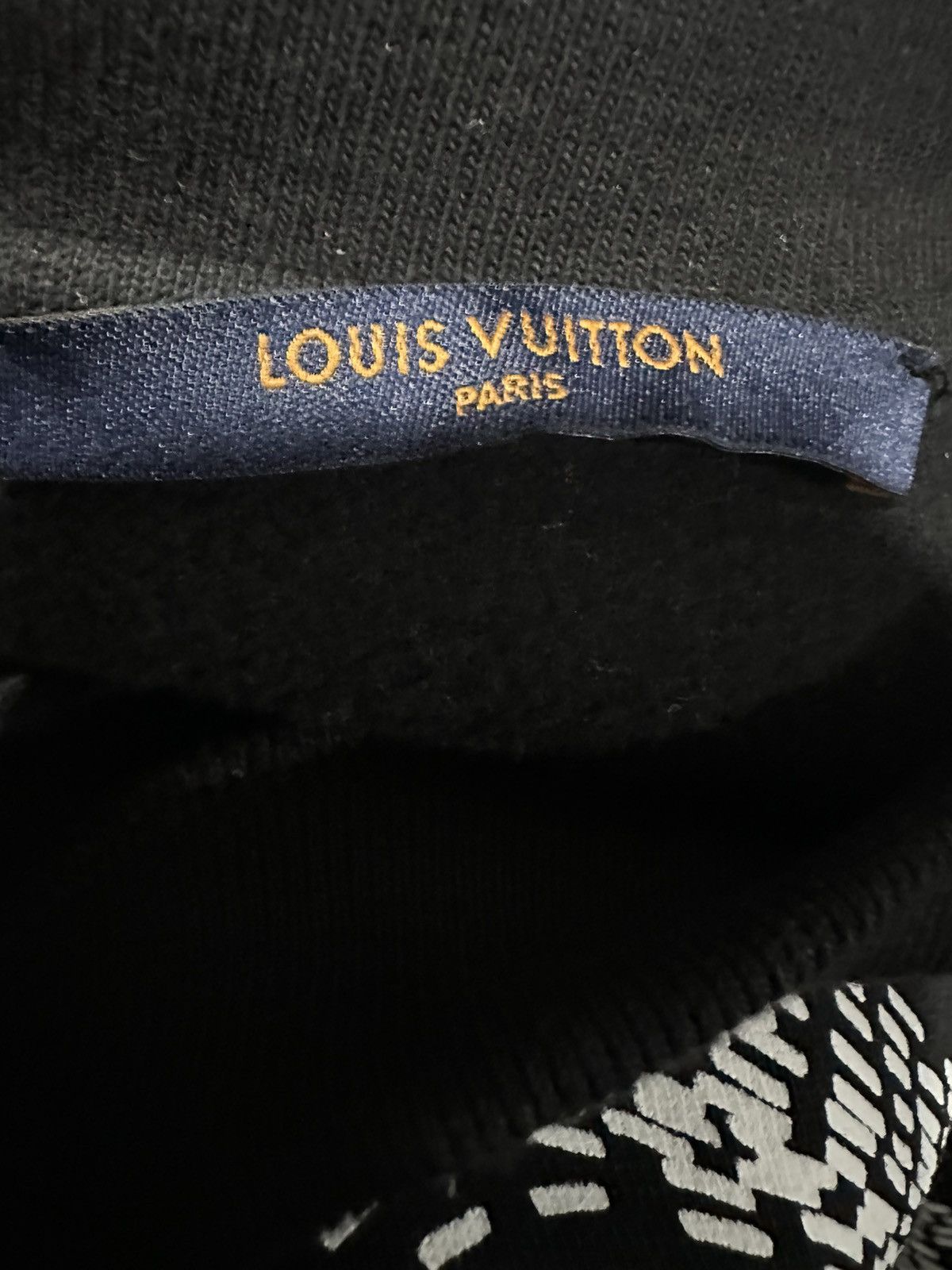 Louis Vuitton LOUIS VUITTON FLOWER PRINTED SWEATSHIRT Size US XL / EU 56 / 4 - 7 Thumbnail
