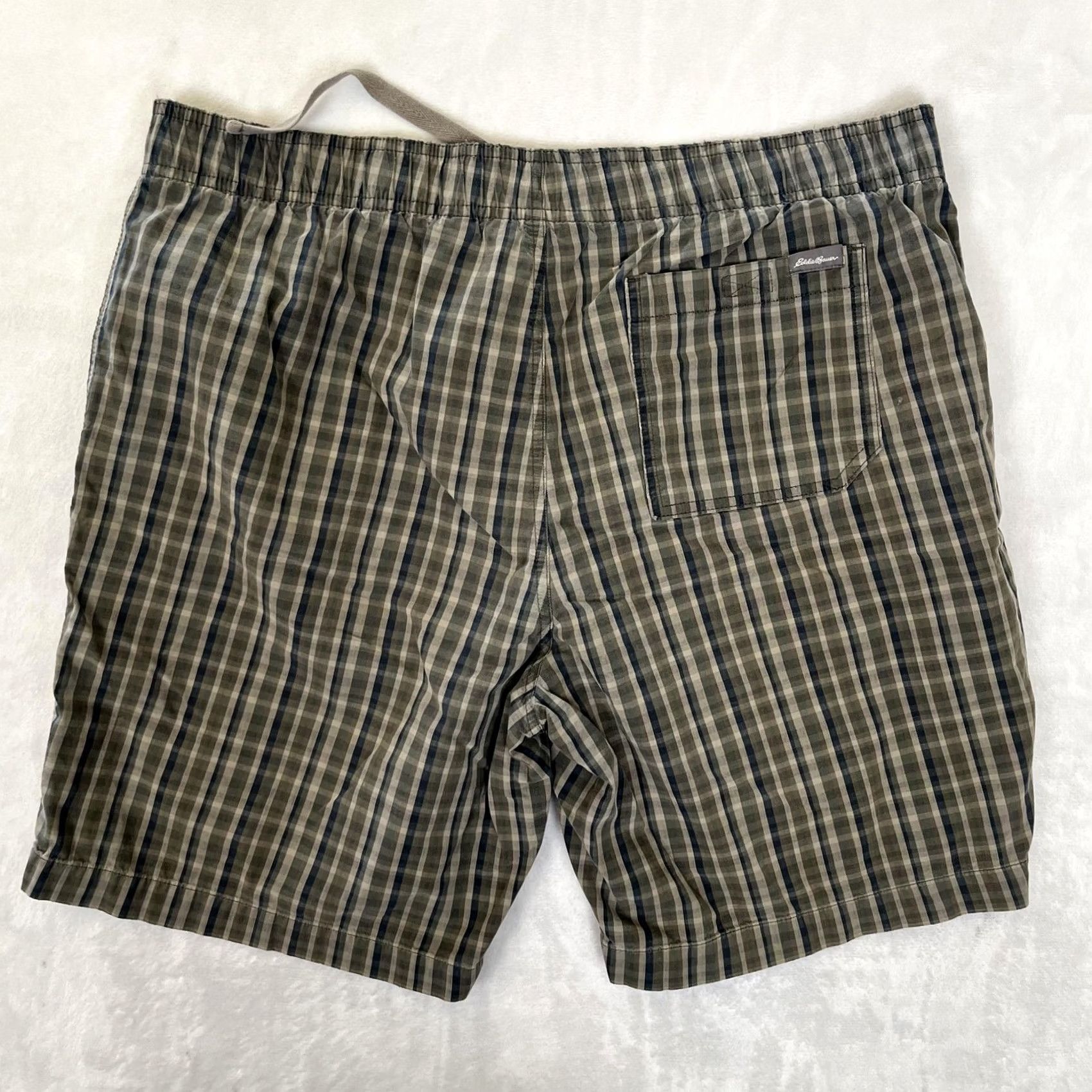 Eddie Bauer VINTAGE Eddie Bauer Shorts Mens L Green Plaid Drawstring Waist 8 Inseam Size US 33 - 7 Thumbnail