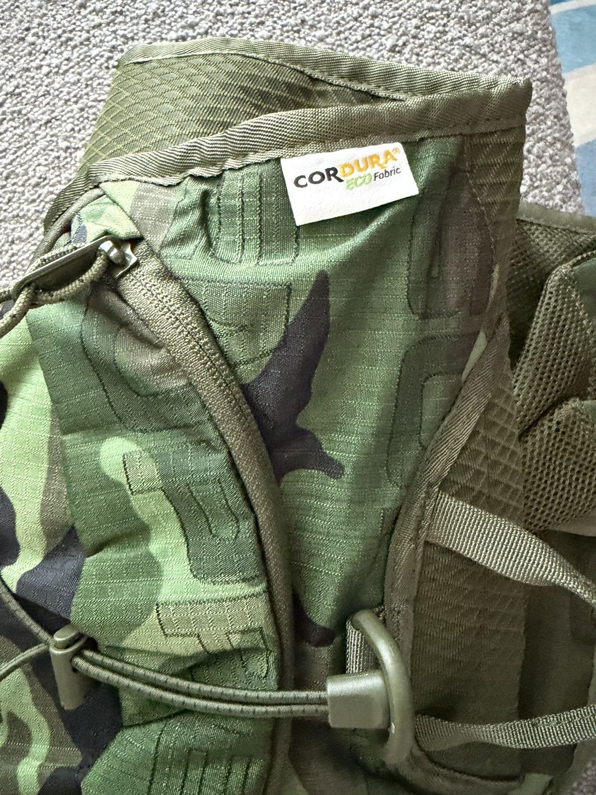 Supreme Supreme x Cordura Woodland Camo Pack Vest Size US M / EU 48-50 / 2 - 4 Thumbnail