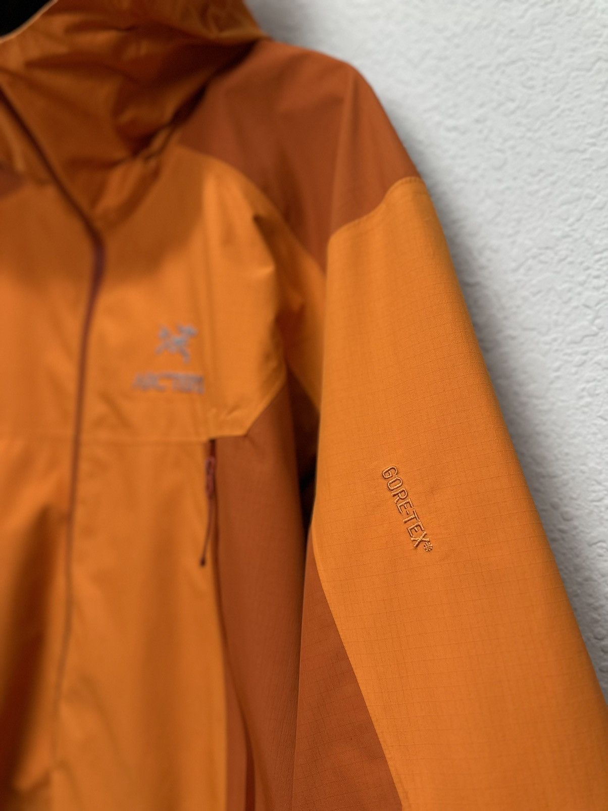 Arc'teryx Vintage Gore-tex Arcteryx Orange Shell Jacket Outdoor Size US XL / EU 56 / 4 - 12 Thumbnail