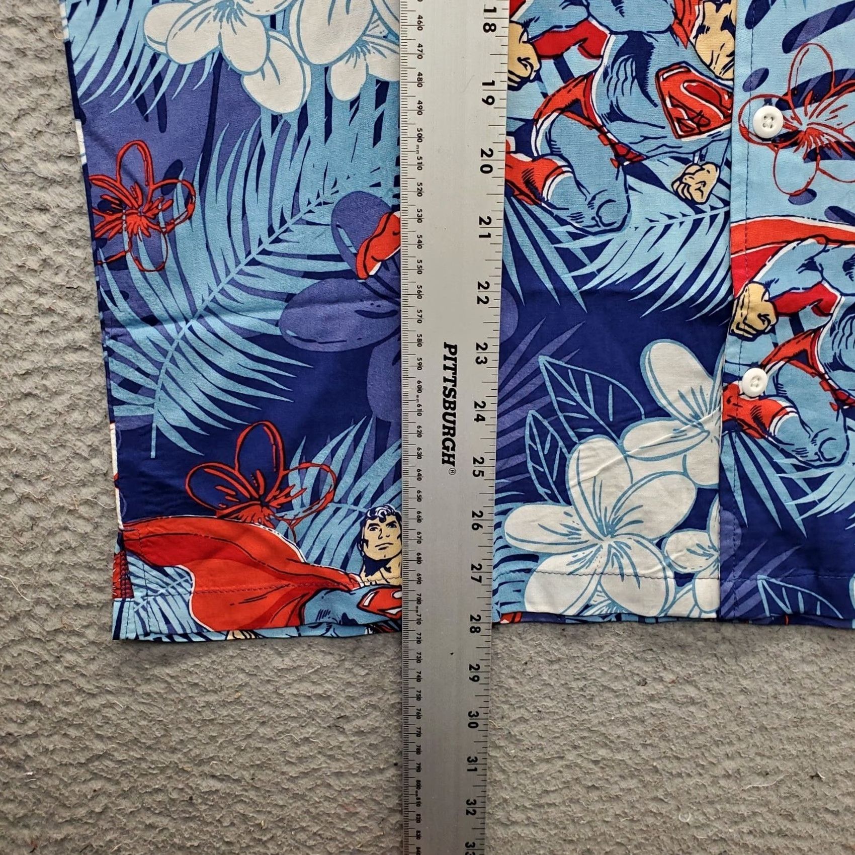 Vintage DC Superman Hawaiian Shirt Mens M Multi Floral Short Sleeve Shirt Collared Button-Up Slit Outdoors Casual we? Size US M / EU 48-50 / 2 - 3 Thumbnail