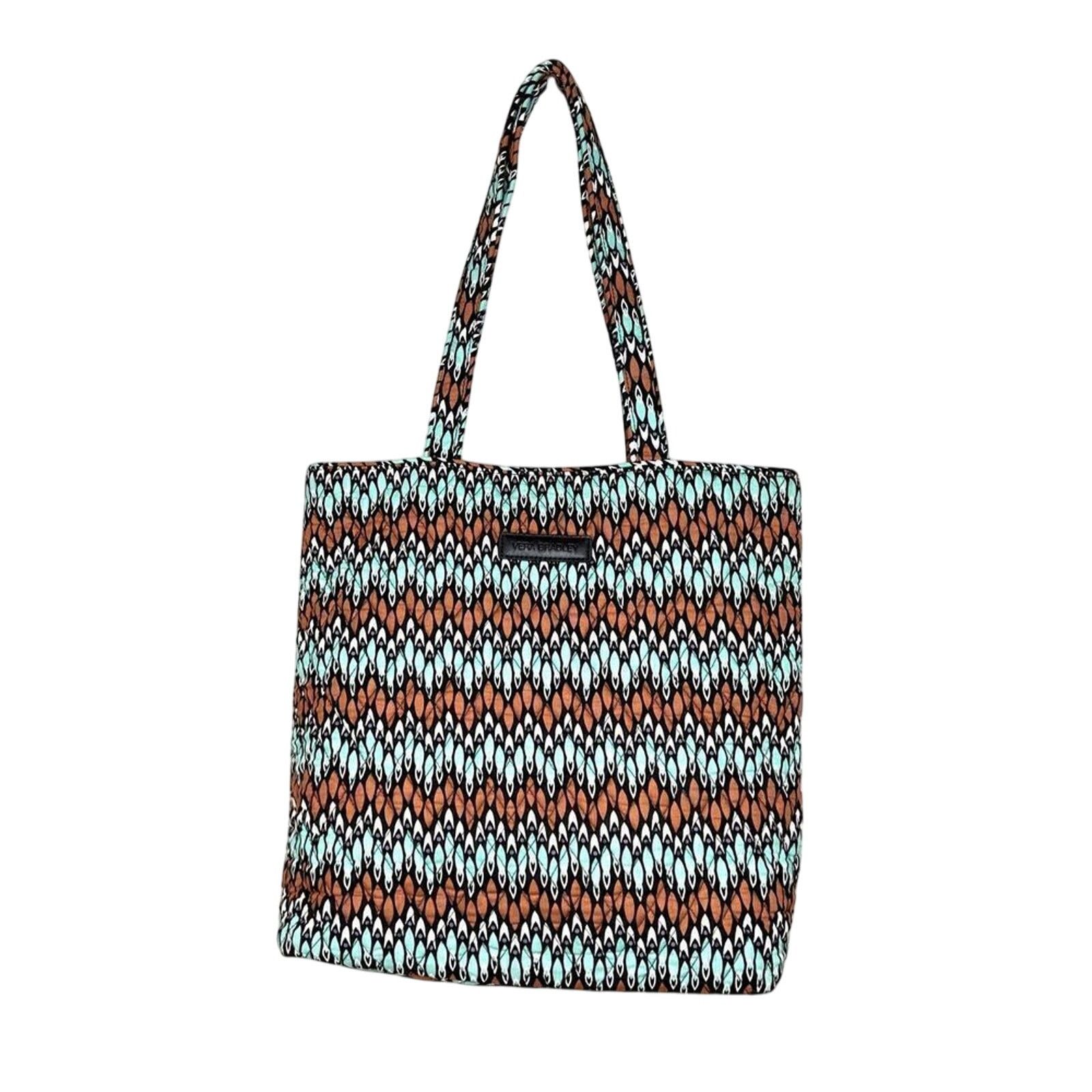 Vera Bradley Vera Bradley Quilted "Sierra Stream" Medium Vera Tote Bag Size ONE SIZE - 1 Thumbnail