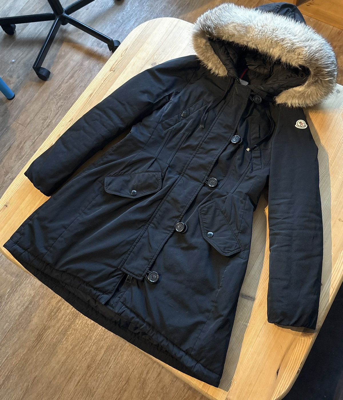 Moncler Moncler Aredhel Furhood Womens Jacket Size M / US 6-8 / IT 42-44 - 2 Thumbnail