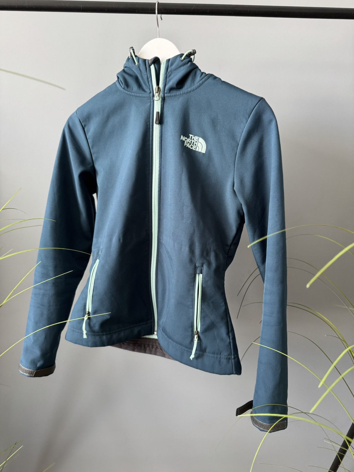 The North Face The north face softshell fur in the middle Size S / US 4 / IT 40 - 4 Thumbnail
