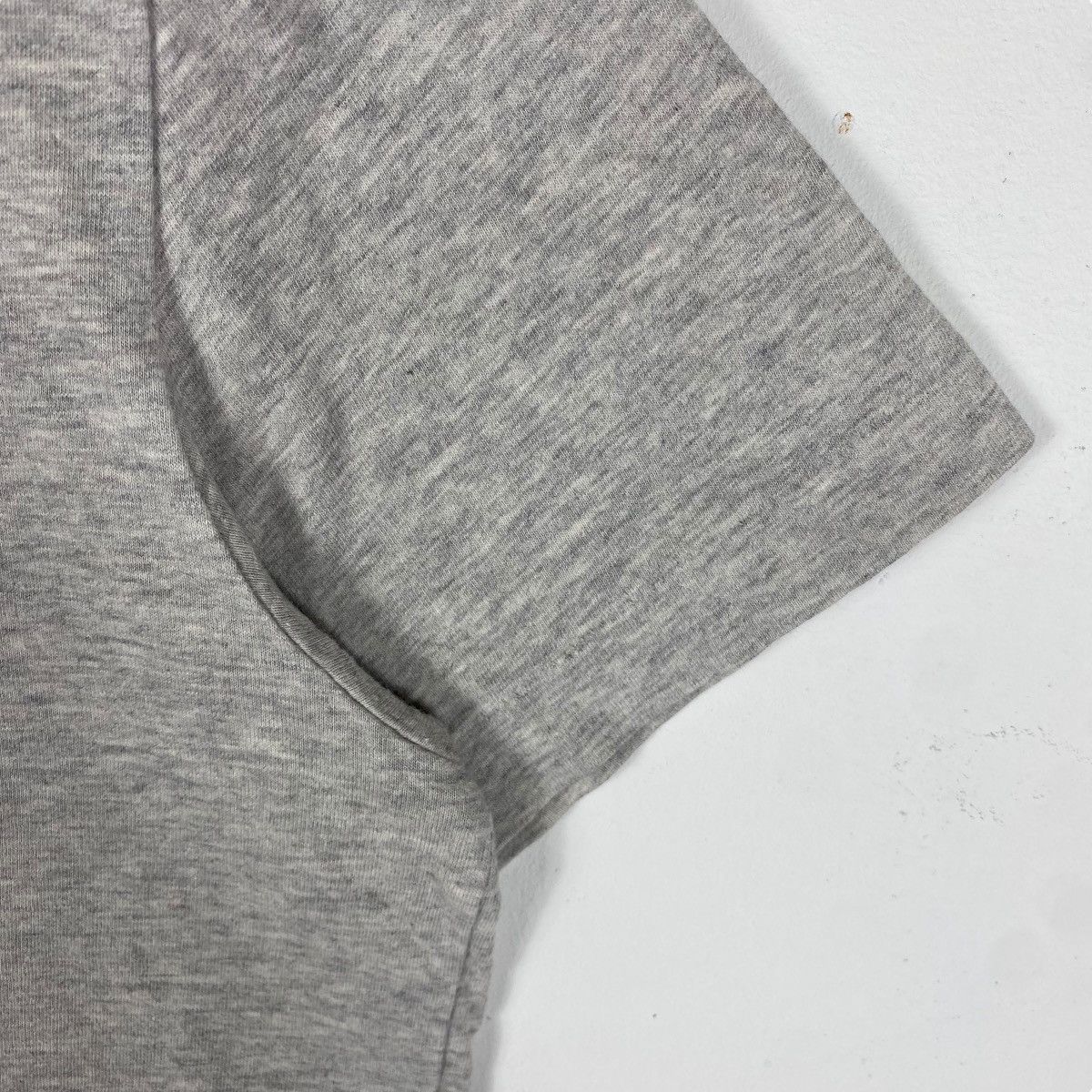 Burberry × Vintage BURBERRY BLACK LABEL Big Graphic V-Neck Tee Shirt Size 3 Size US L / EU 52-54 / 3 - 3 Thumbnail