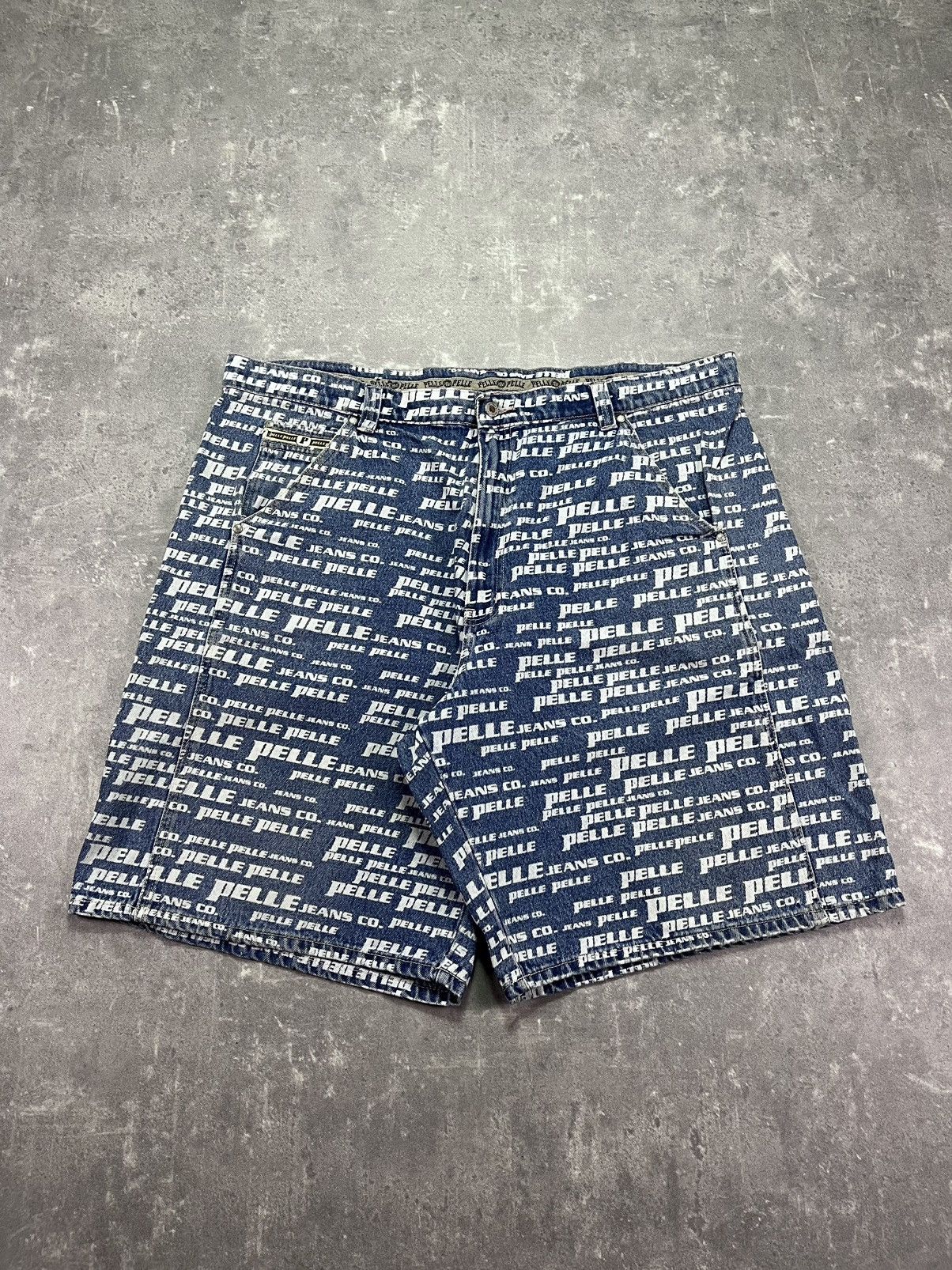 Pelle Pelle Pelle Pelle Marc Buchanan Vintage Multilogo Mega Baggy Jorts Size US 44 / EU 60 - 1 Thumbnail