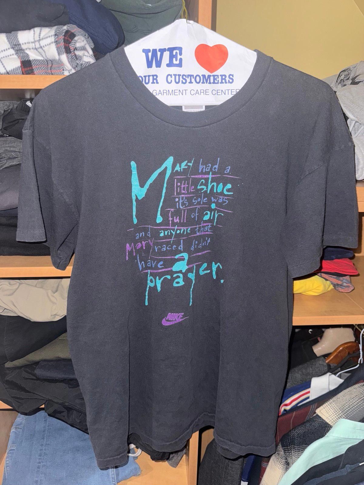Nike Vintage Nike TShirt Men Sz L Mary Had A Little Shoe Rare 90s Size US L / EU 52-54 / 3 - 2 Thumbnail
