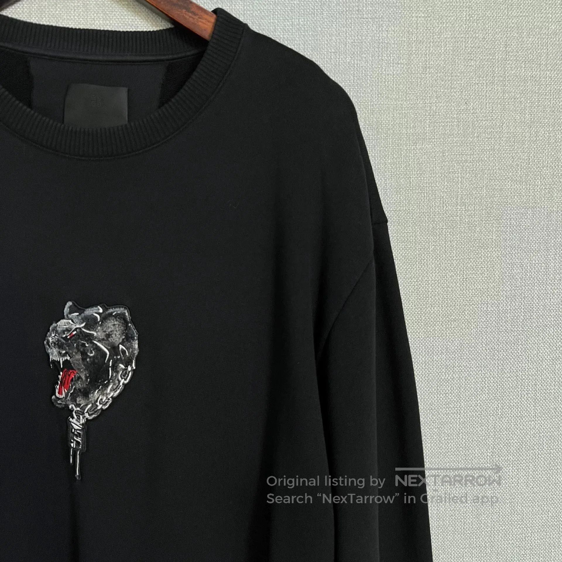 Givenchy Givenchy Black Embroidered Tiger Logo Hoodie. Size US XL / EU 56 / 4 - 3 Thumbnail