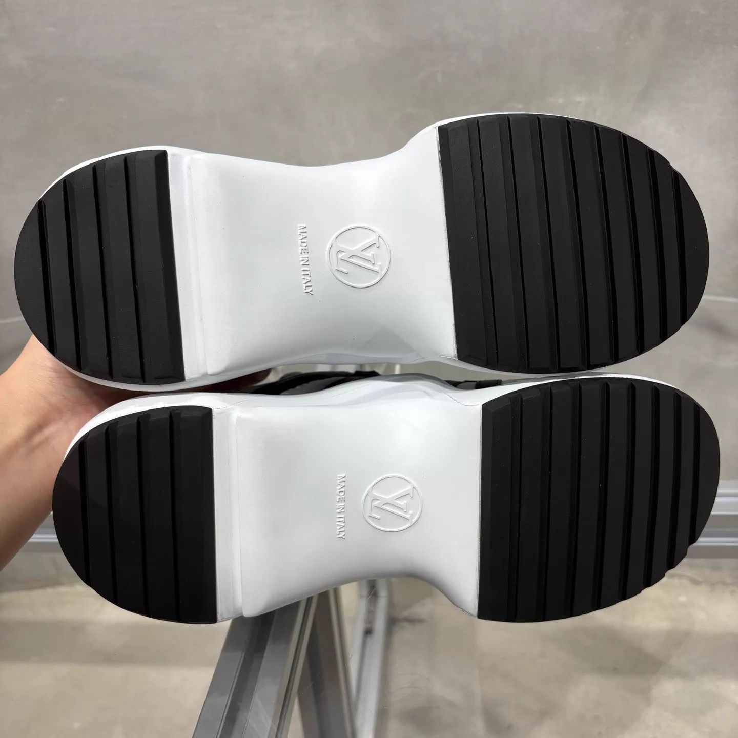 Louis Vuitton LV Archlight Black/White Embossed Arch Dad UK2 (36) New Size US 5.5 / IT 35.5 - 7 Thumbnail