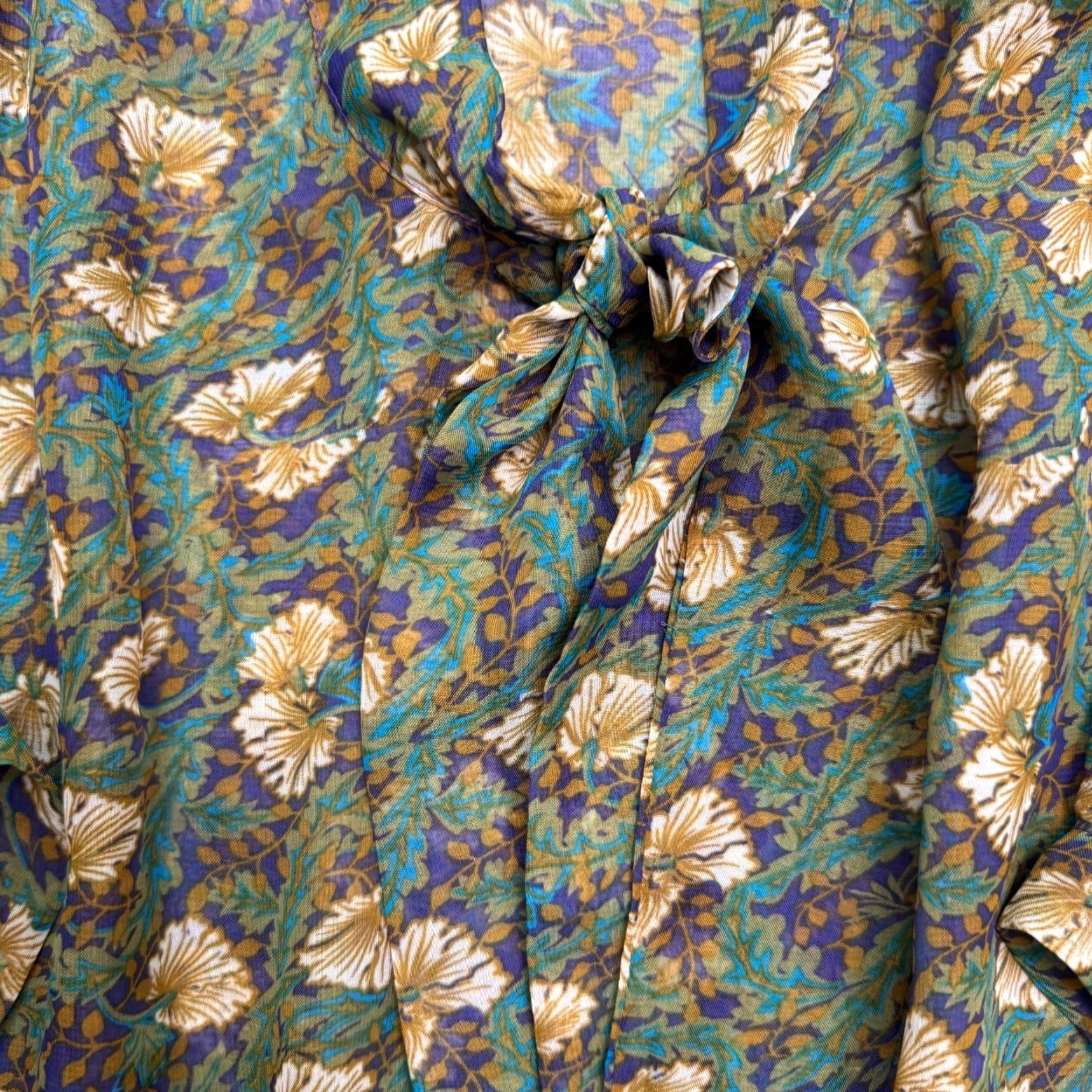 Vintage Gibson Puff Sleeve Tie High Neck Floral Blouse Womens M Green Purple Lace Floral Boho Cottage Boho Blouse, Puff Sleeve, Green, Medium, Gibson, Womens Size M / US 6-8 / IT 42-44 - 6 Thumbnail