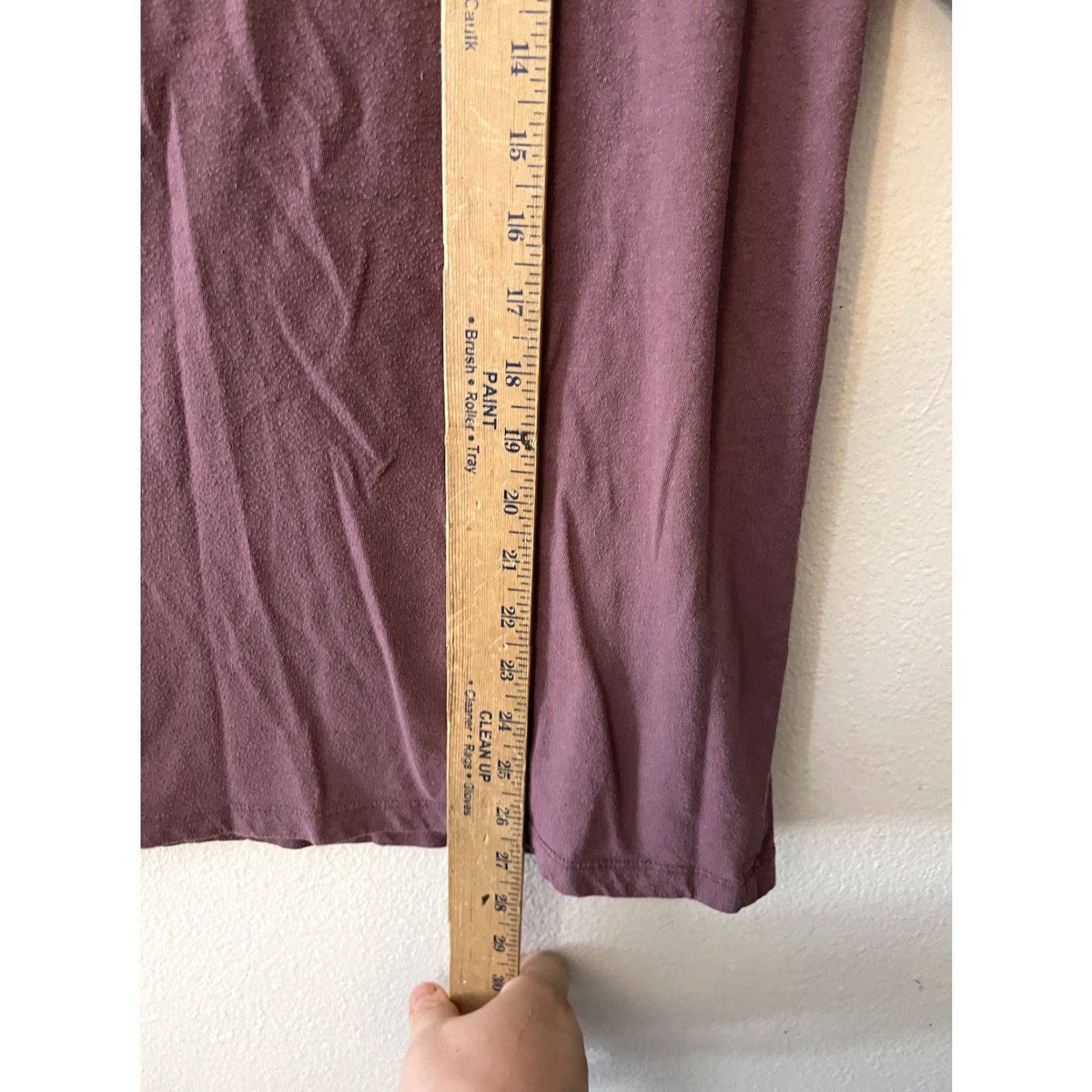 Old Navy OLD NAVY Star Wars The Mandalorian Unisex T-shirt Men Size Large Maroon Size US L / EU 52-54 / 3 - 5 Thumbnail