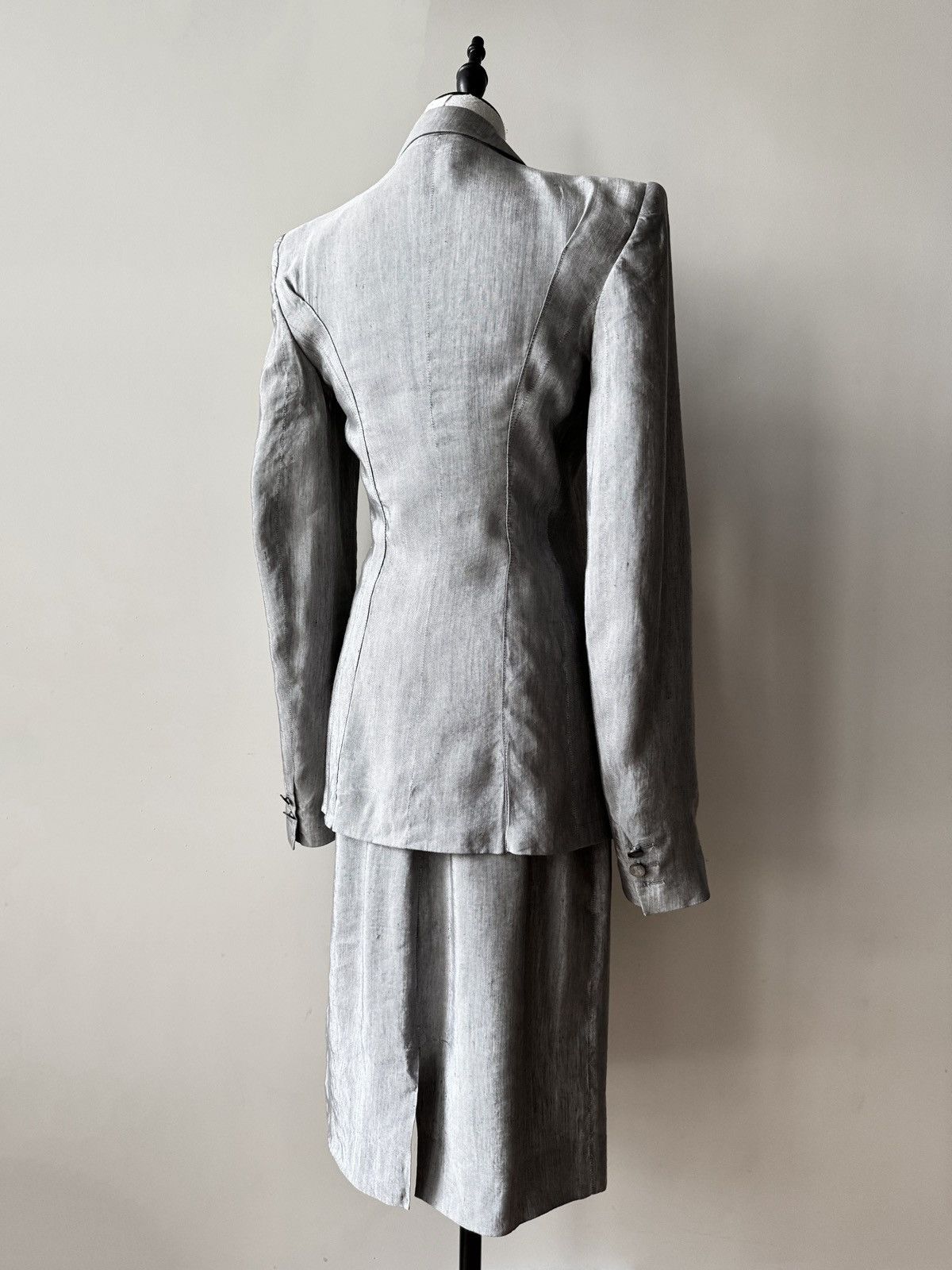 Alexander McQueen Alexander McQueen SS99 Silver Blazer & Skirt Suit Size L / US 10 / IT 46 - 3 Thumbnail