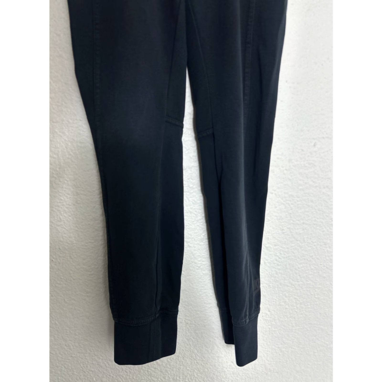 Nike Nike Sportswear Essential Logo Leggings Womens Small Black Skinny 29in Inseam Athletic Yoga Gym & Training Nike Pro Size 28" / US 6 / IT 42 - 2 Thumbnail
