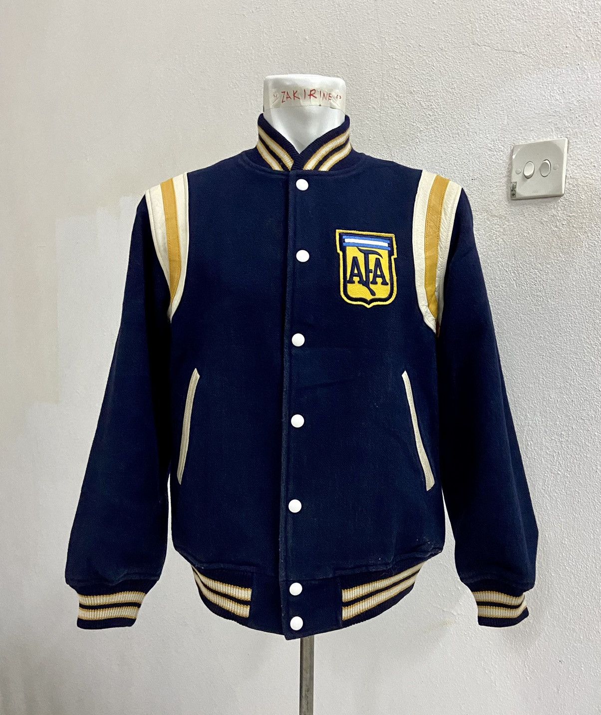 Vintage VINTAGE ARGENTINA FA VARSITY JACKET Size US L / EU 52-54 / 3 - 3 Thumbnail