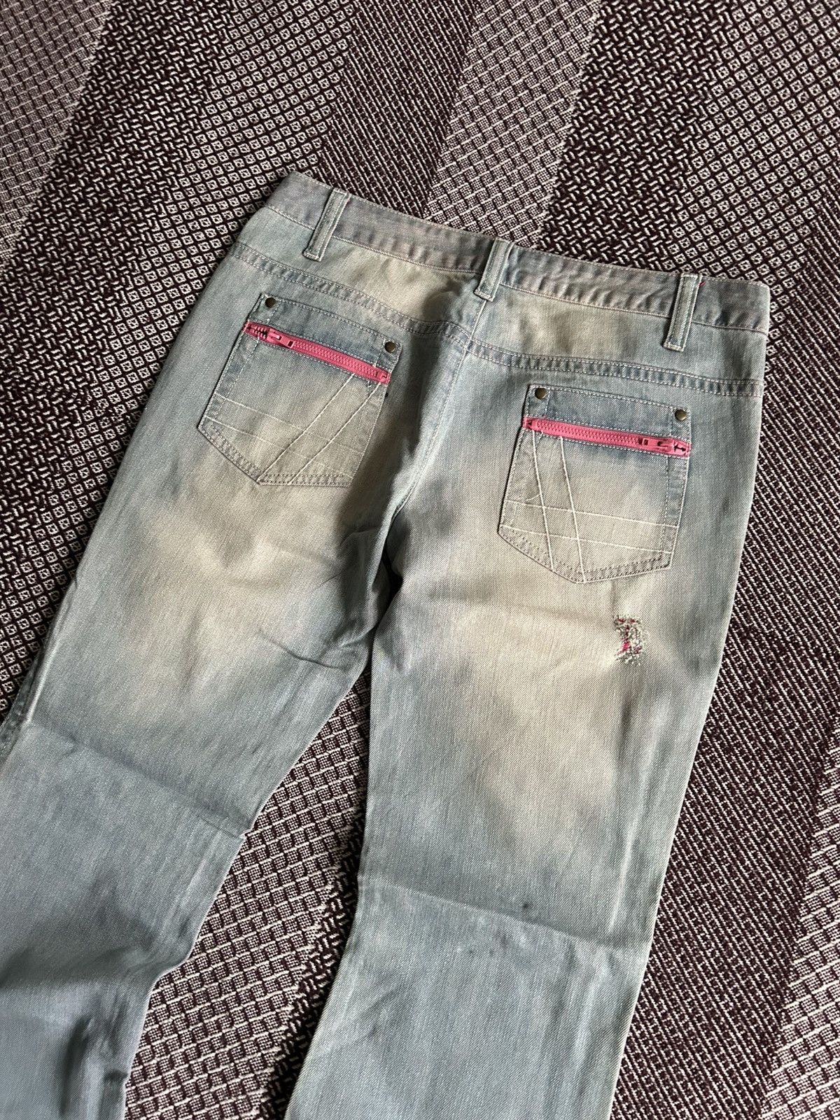 Vintage Vintage Savage Women Y2K Jeans Denim Faded Flare Pants Sz 46 Size 32" / US 10 / IT 46 - 8 Thumbnail