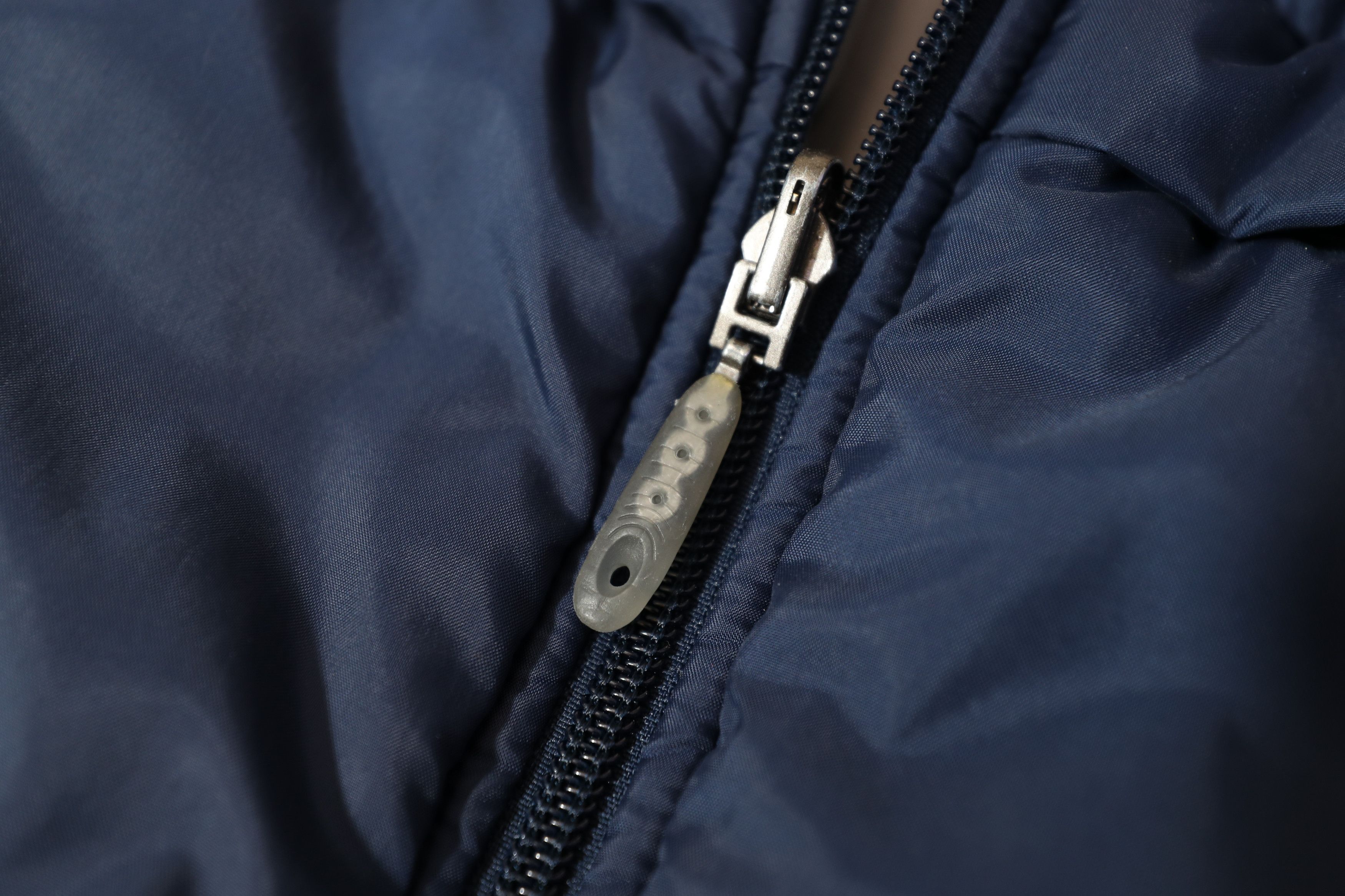 Nike Nike Vintage Reversible Navy/Gray Puffy Nike Jacket (XL) Size US XL / EU 56 / 4 - 17 Thumbnail