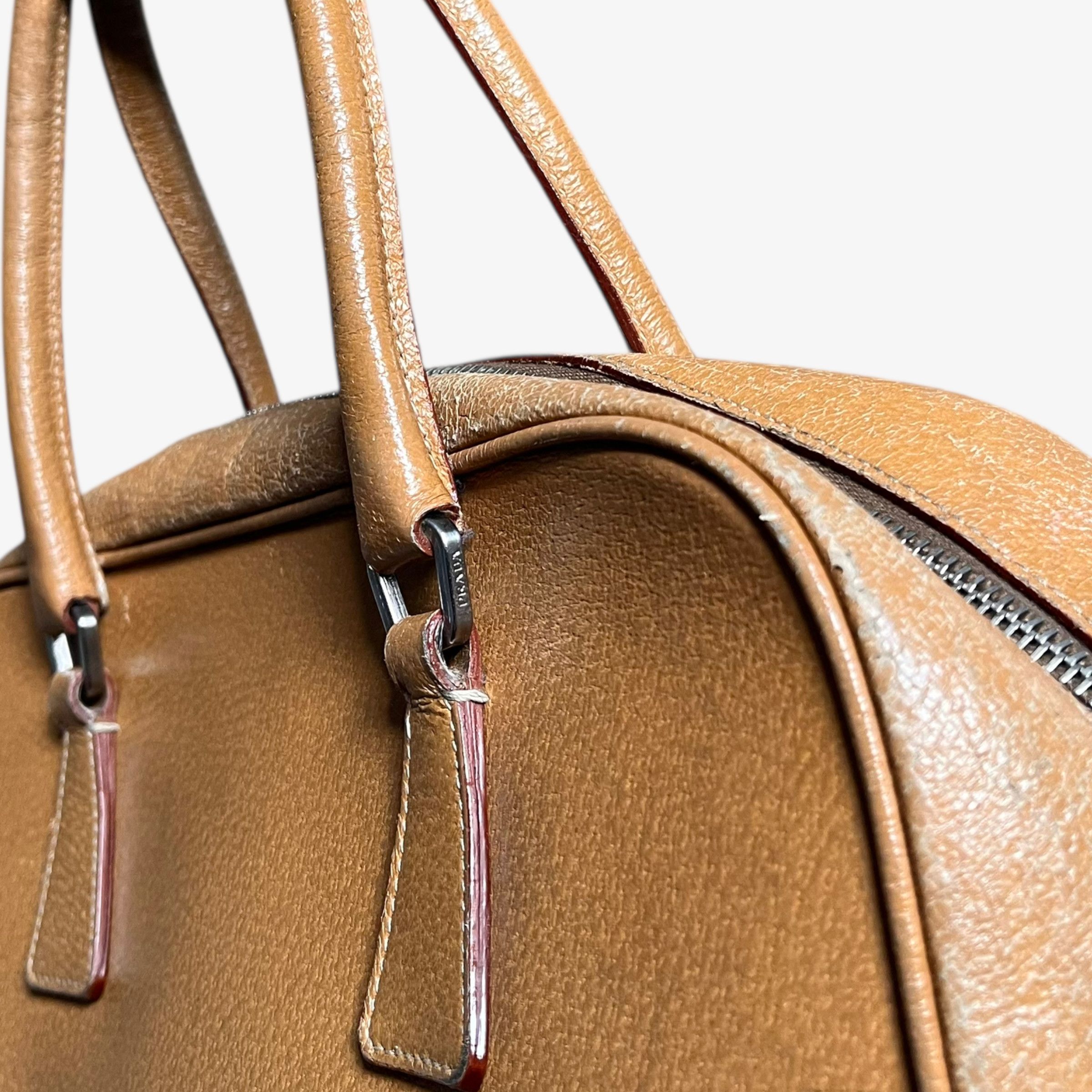 Prada Vintage Y2K Prada Cinghiale Leather Bauletto Shoulder Bag Size ONE SIZE - 7 Thumbnail