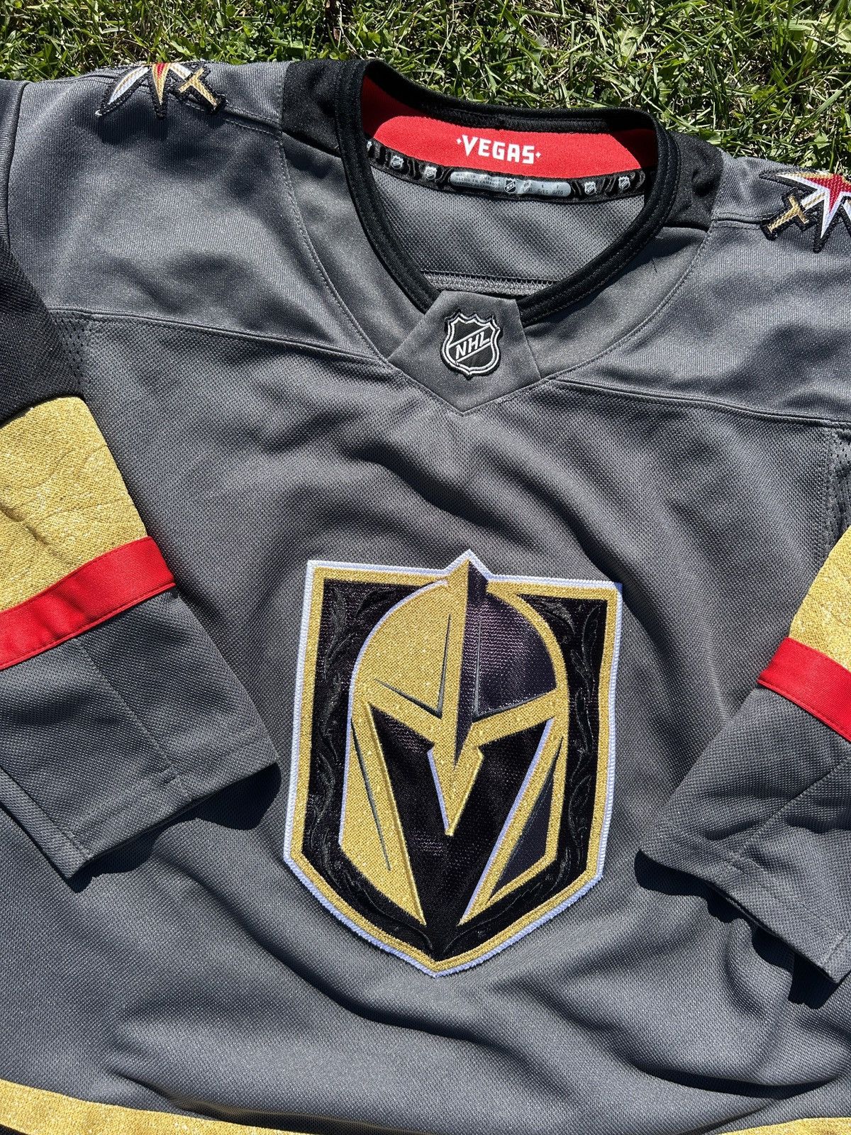 NHL Vegas Golden Knights NHL Jersey Size US XS / EU 42 / 0 - 4 Thumbnail